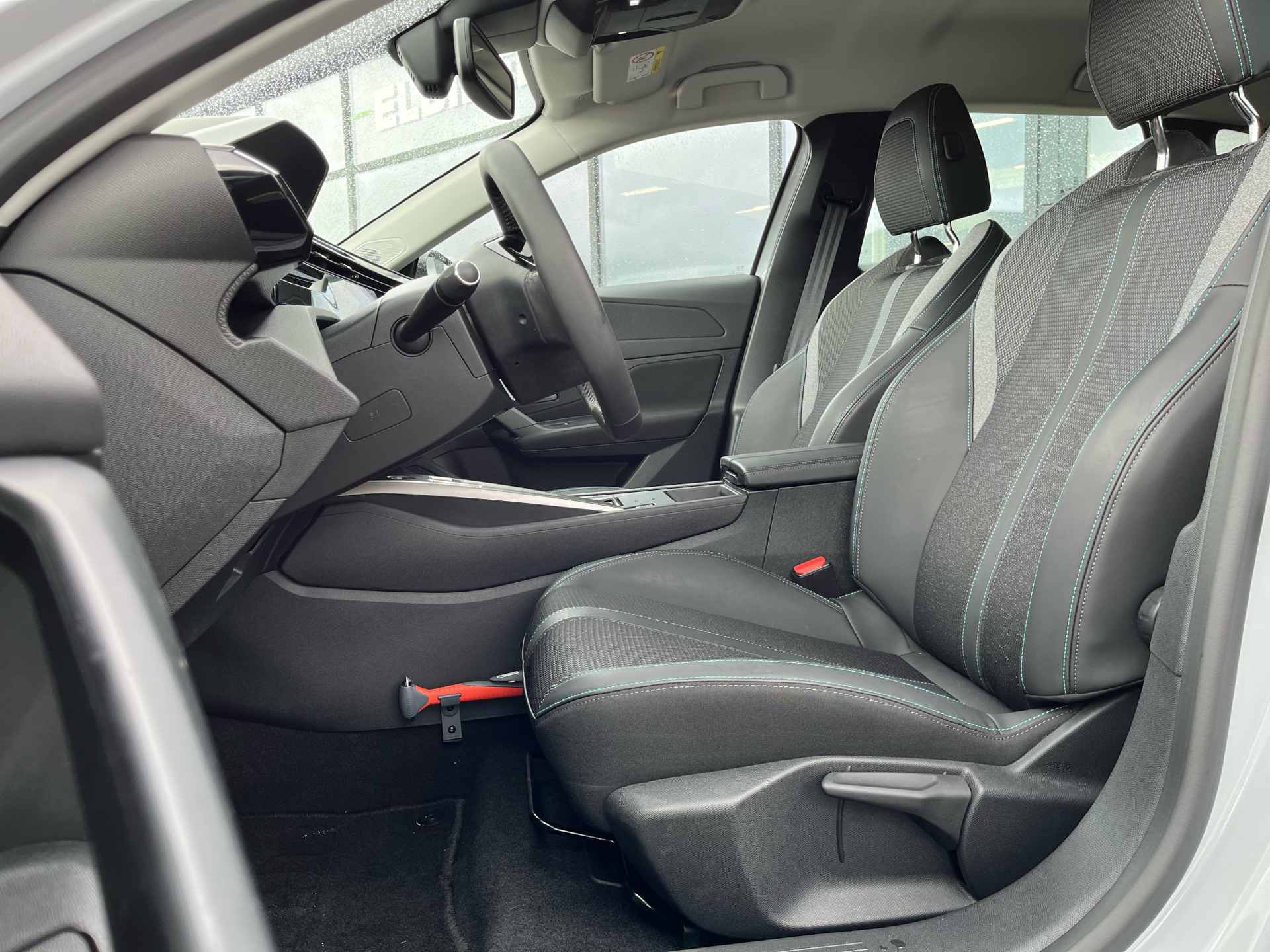 Billede af Peugeot e-308 SW EL Allure 156HK Stc Aut.