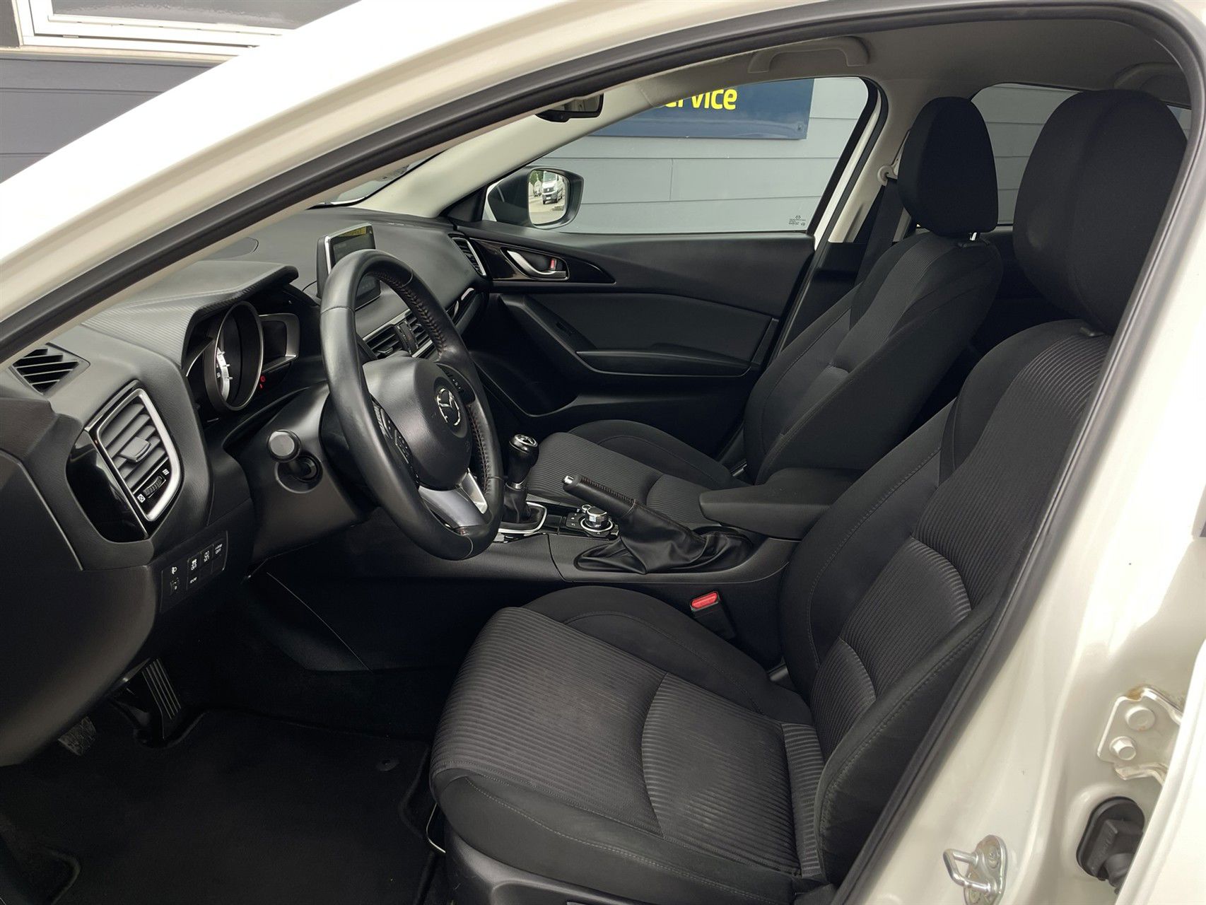 Billede af Mazda 3 2,0 Skyactiv-G Vision 120HK 5d 6g
