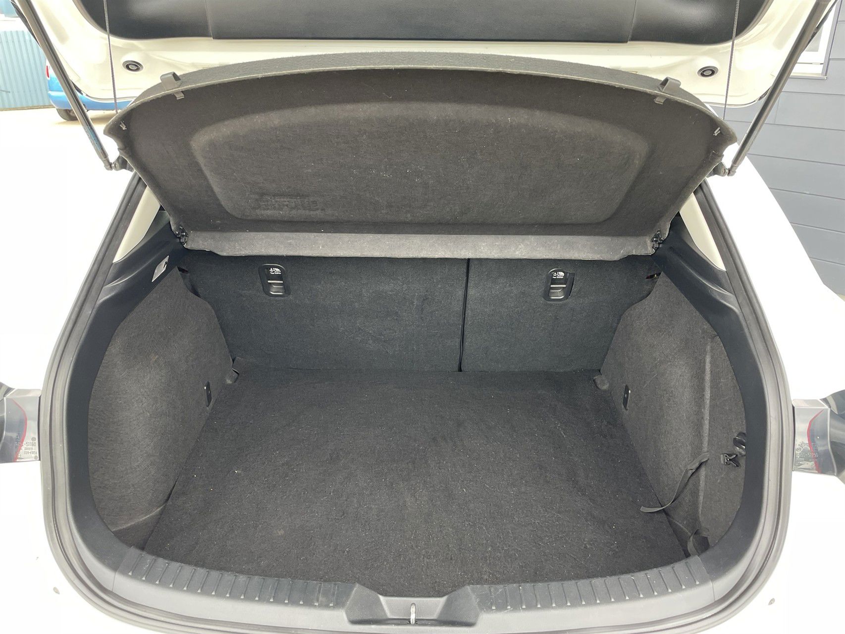 Billede af Mazda 3 2,0 Skyactiv-G Vision 120HK 5d 6g