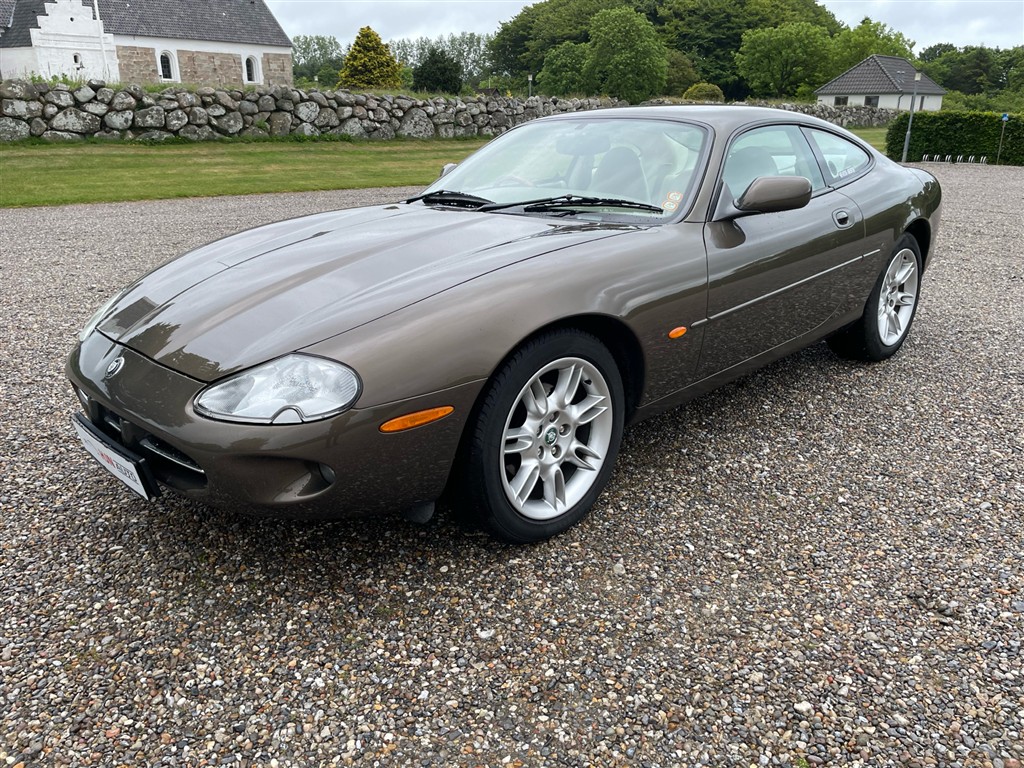 Jaguar XK8 4,0 284HK 2d Aut.