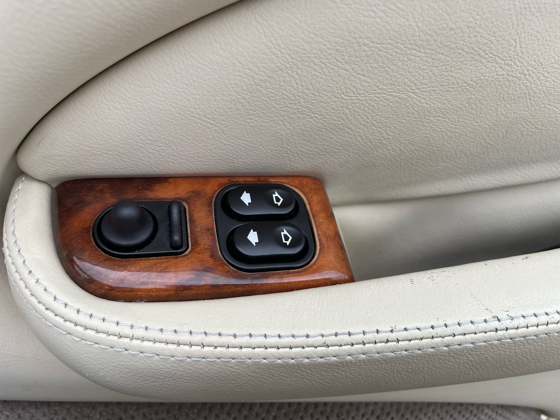 Billede af Jaguar XK8 4,0 284HK 2d Aut.