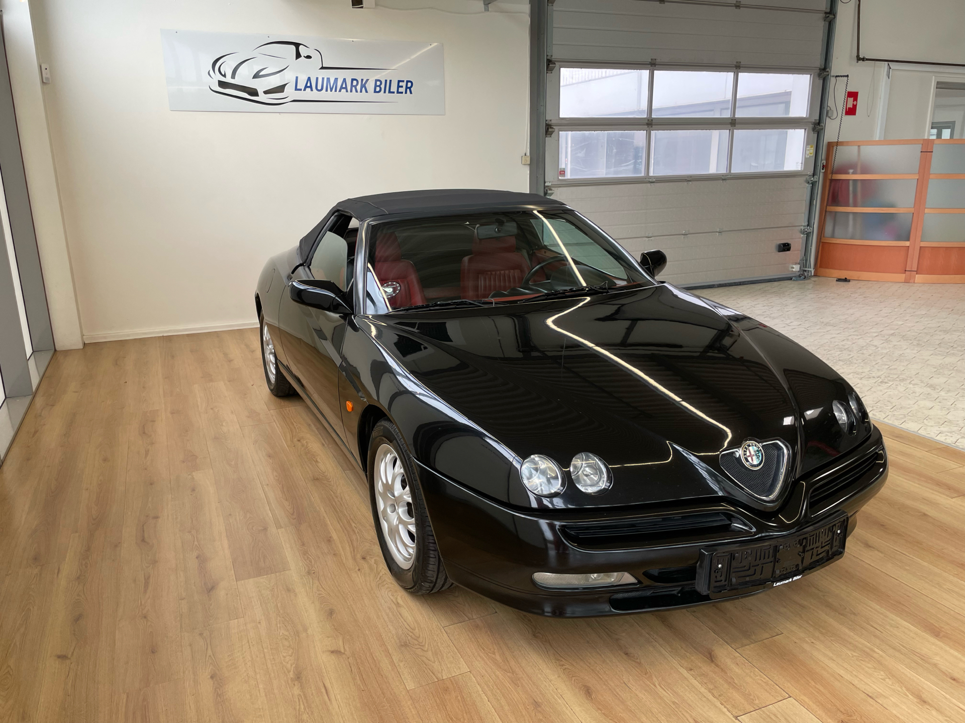 Billede af Alfa Romeo Spider 2,0 T.Spark 16V L 155HK Cabr.