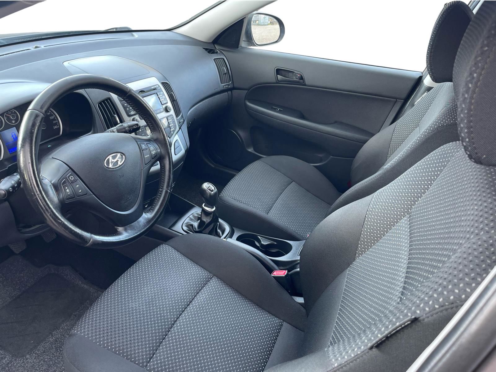 Billede af Hyundai i30 1,6 CRDi Comfort Eco ISG 90HK 5d 6g