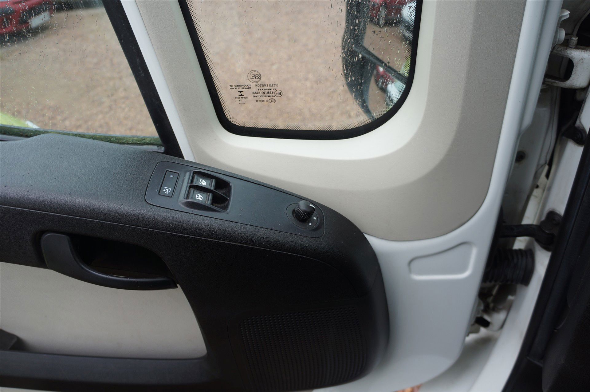 Billede af Citroën Jumper 33 L2H2 2,0 Blue HDi start/stop 160HK Van
