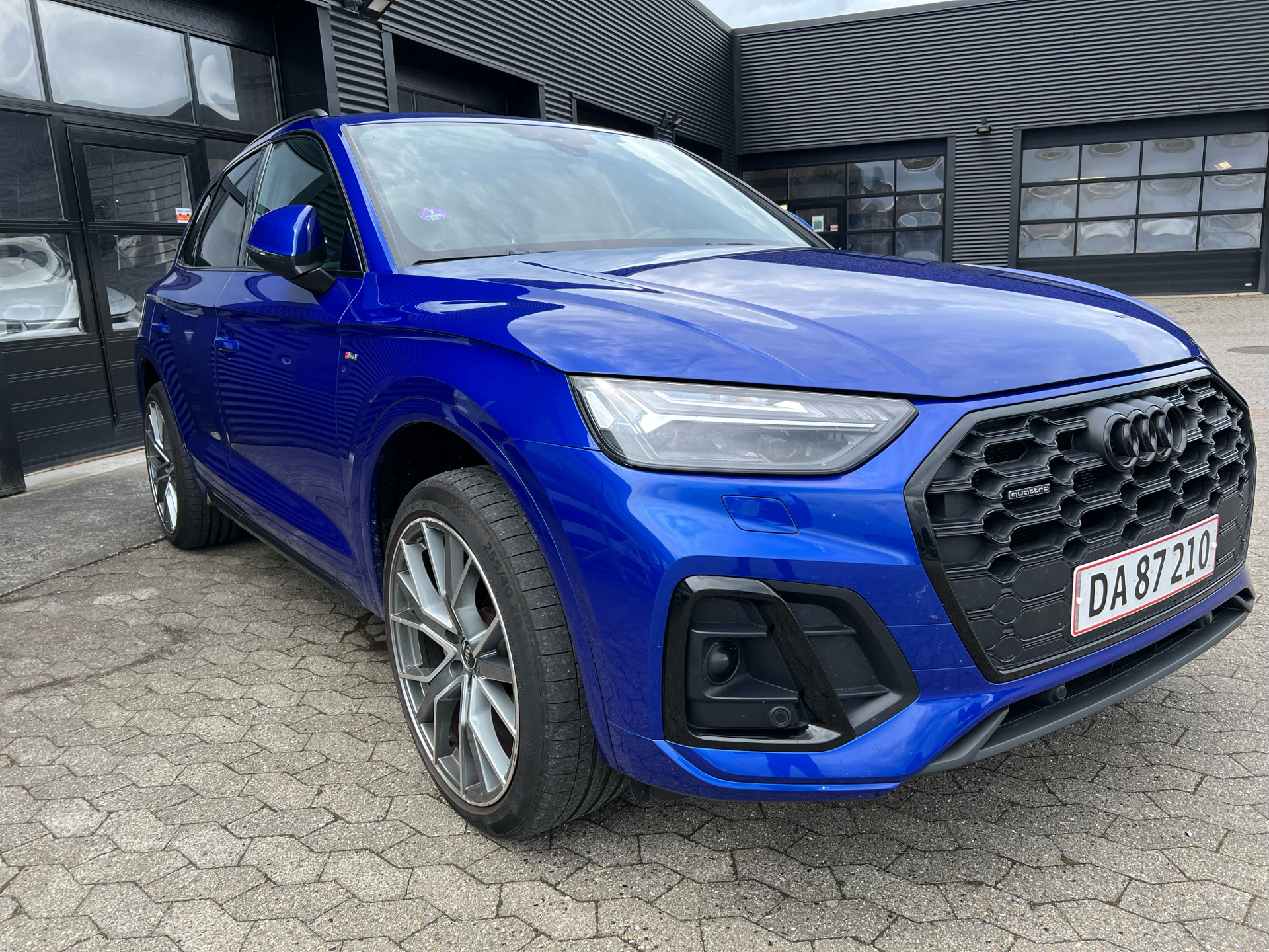 Billede af Audi Q5 2,0 50 TFSI e  Plugin-hybrid S Line Quattro S Tron 299HK 5d 7g Aut.