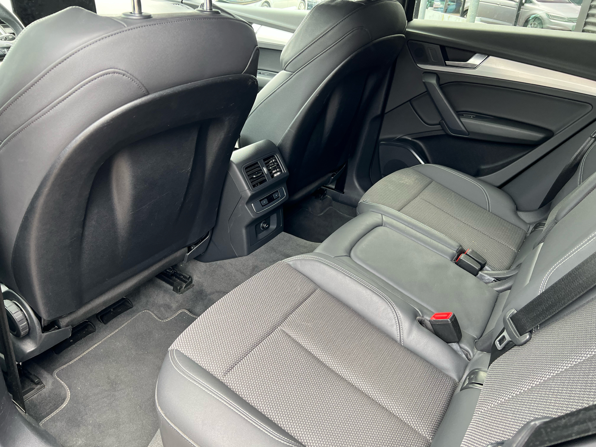 Billede af Audi Q5 2,0 50 TFSI e  Plugin-hybrid S Line Quattro S Tron 299HK 5d 7g Aut.