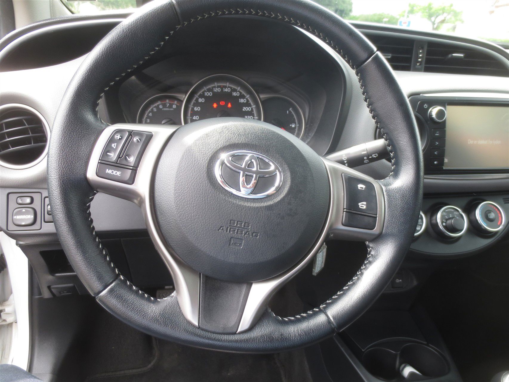 Billede af Toyota Yaris 1,0 VVT-I T2 69HK 5d