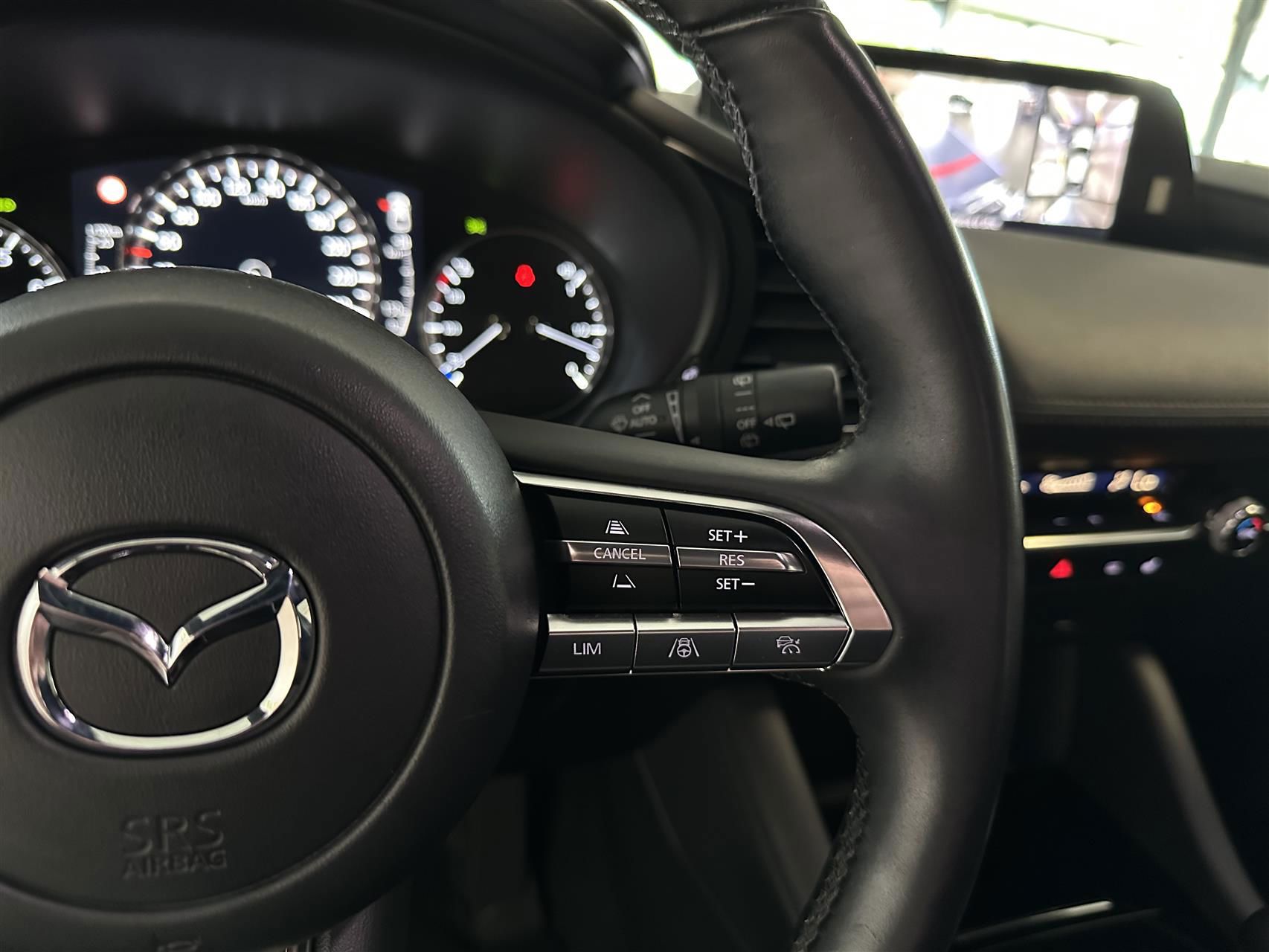 Billede af Mazda 3 2,0 Skyactiv-G  Mild hybrid Cosmo 122HK 5d 6g
