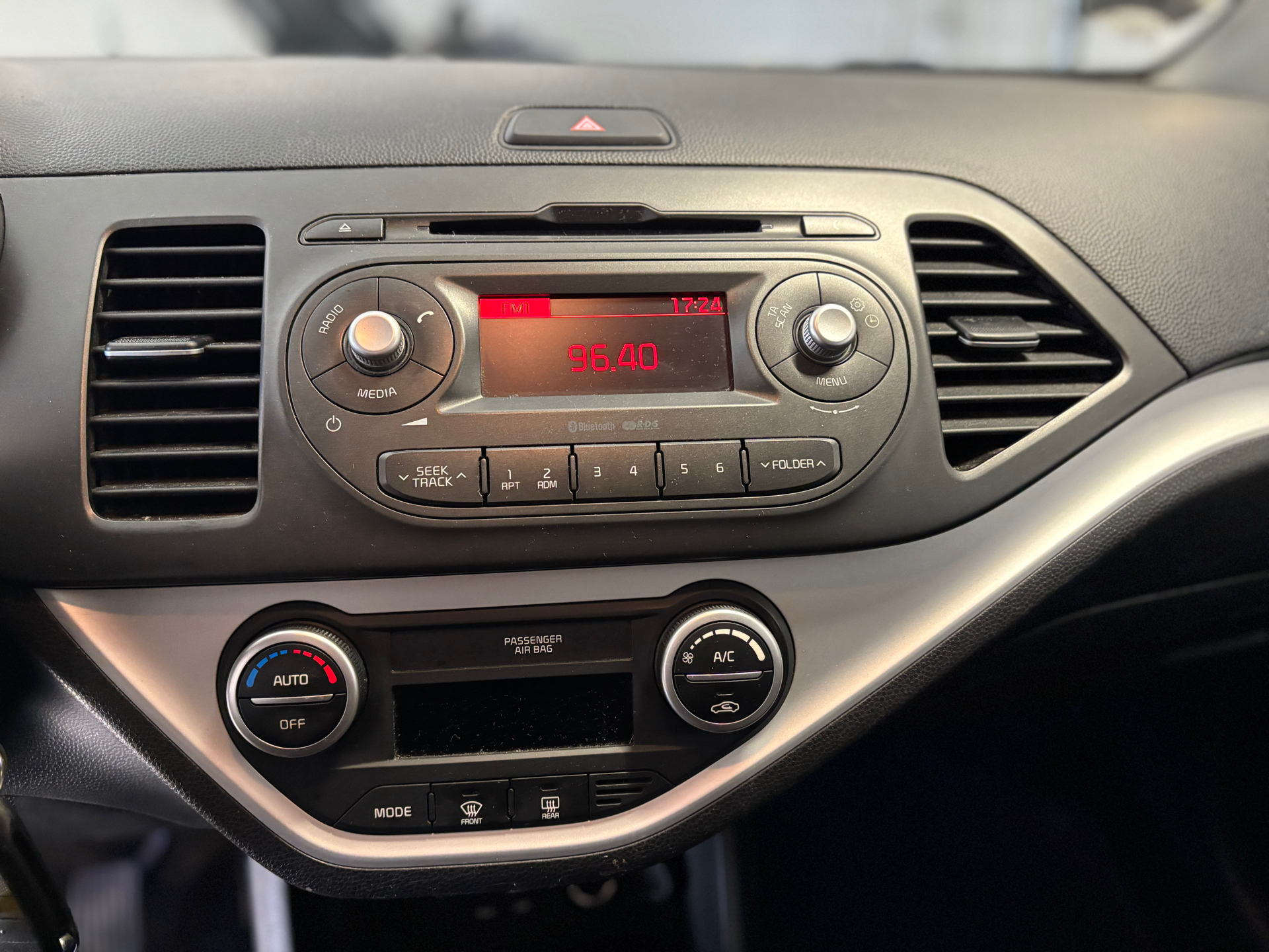 Billede af Kia Picanto 1,0 MPI Attraction 66HK 5d