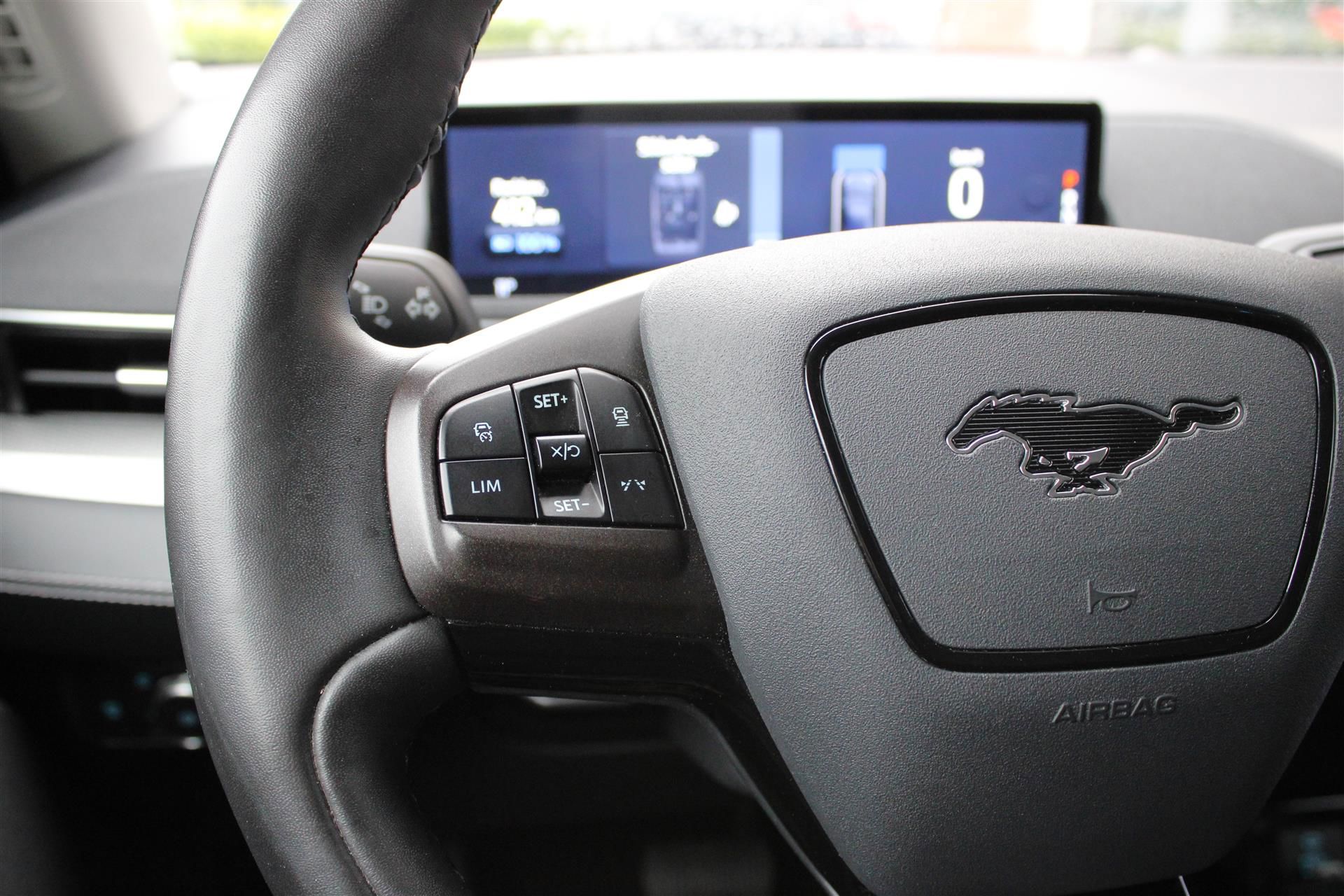 Billede af Ford Mustang Mach-E EL SR 269HK 5d Aut.