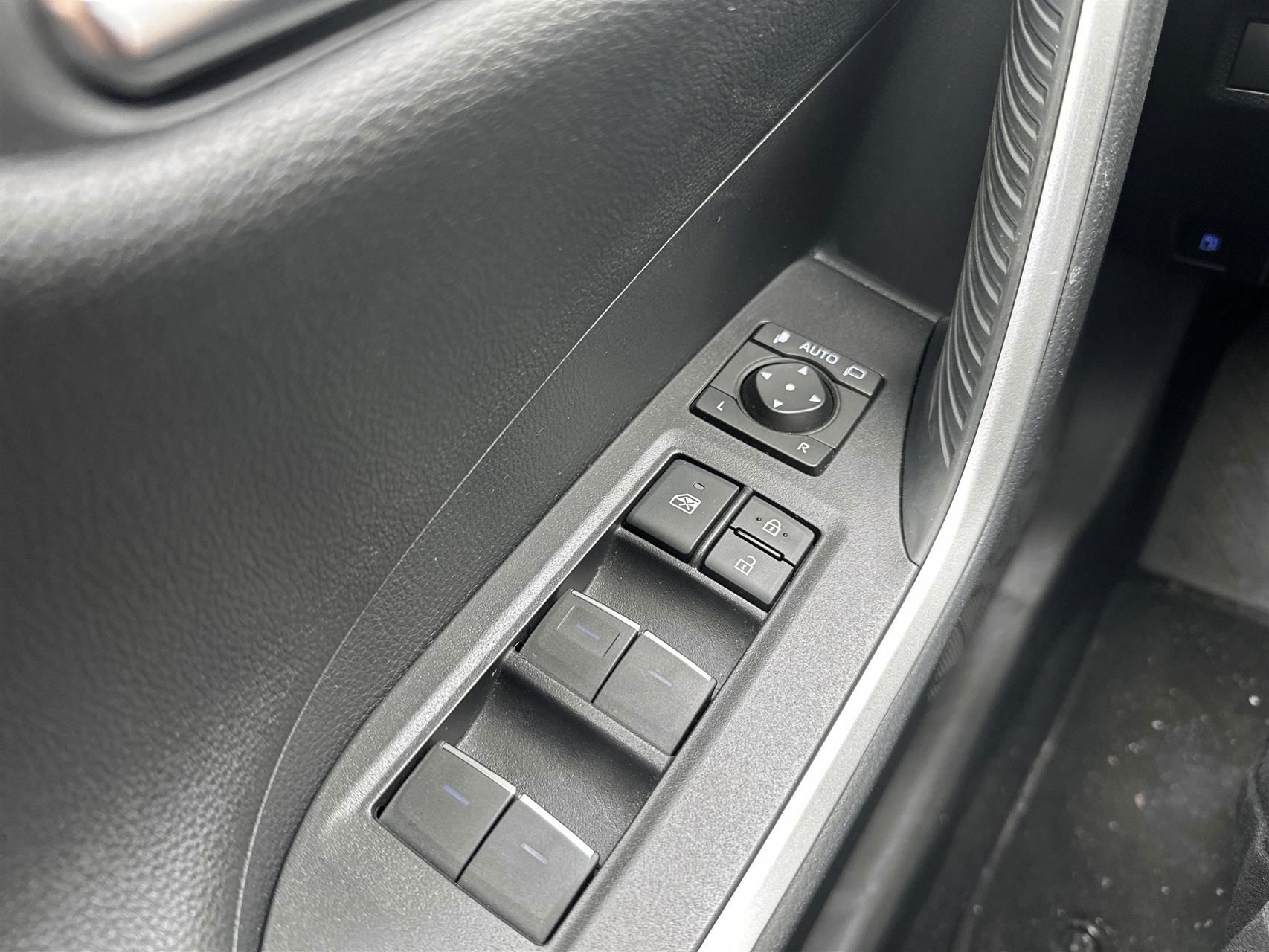 Billede af Toyota RAV4 Plug-in 2,5 Plugin-hybrid Active Premium AWD 306HK 5d 6g Aut.