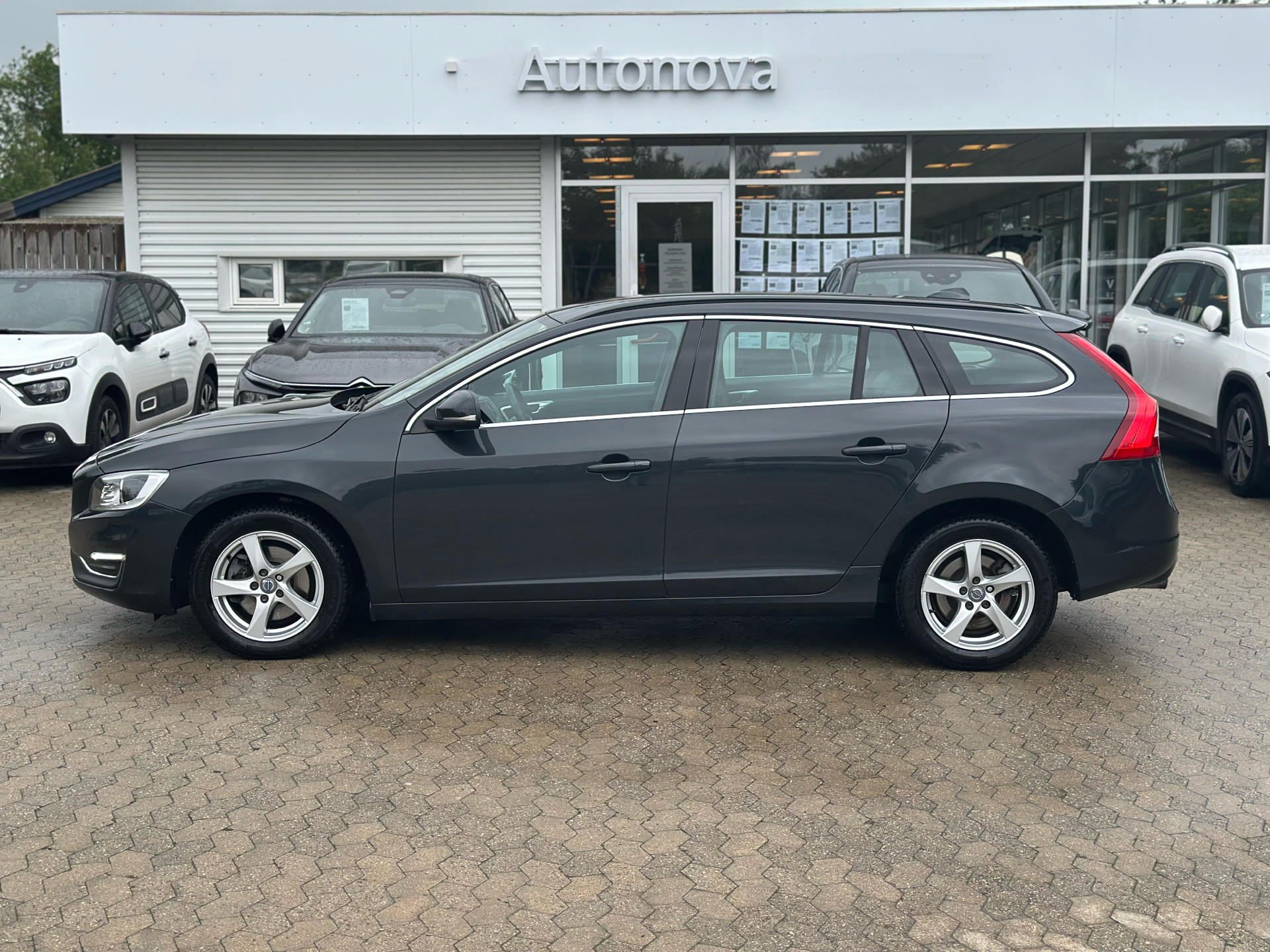 Billede af Volvo V60 1,5 T3 Momentum 152HK Stc 6g Aut.