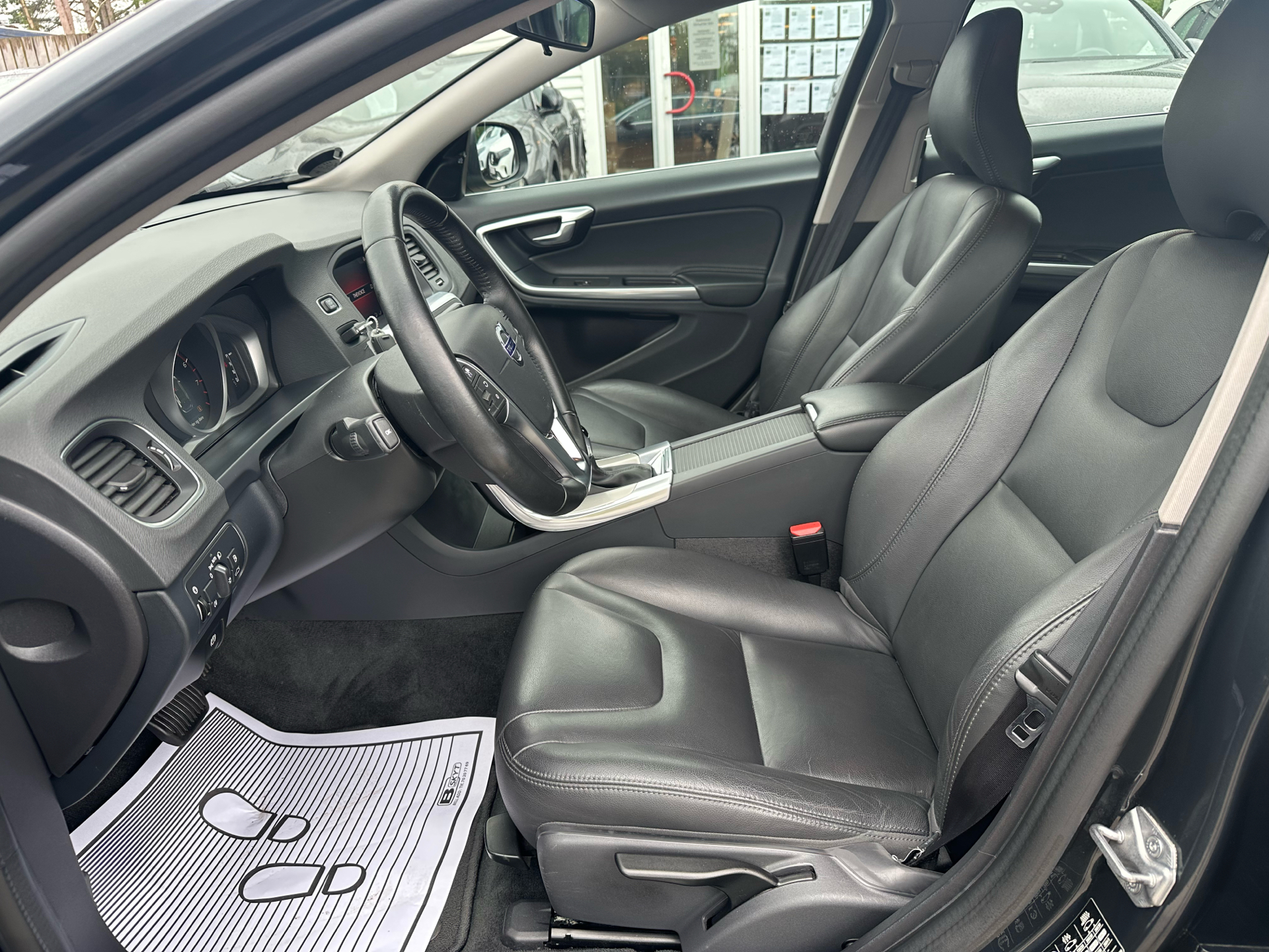 Billede af Volvo V60 1,5 T3 Momentum 152HK Stc 6g Aut.