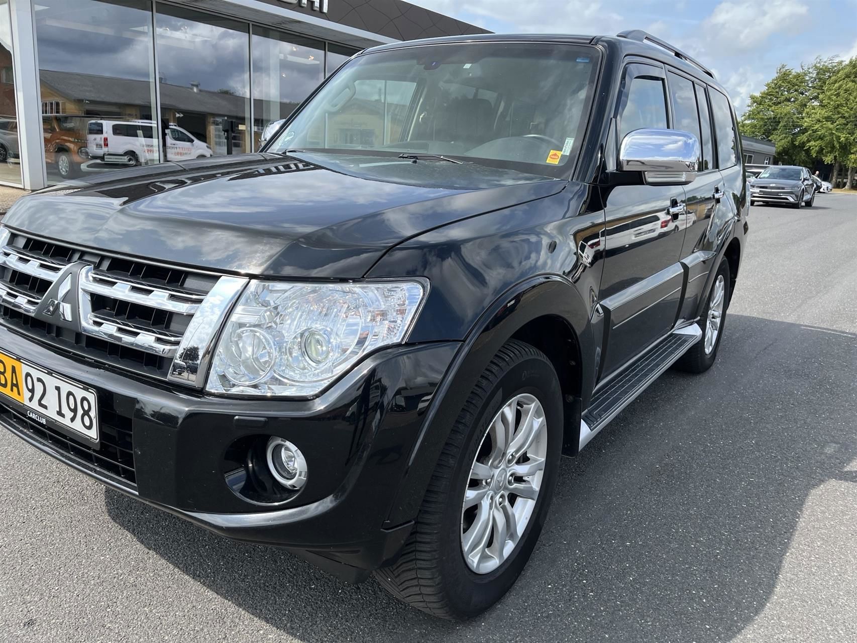 Billede af Mitsubishi Pajero 3,2 DI-D Instyle 4WD 200HK Van Aut.