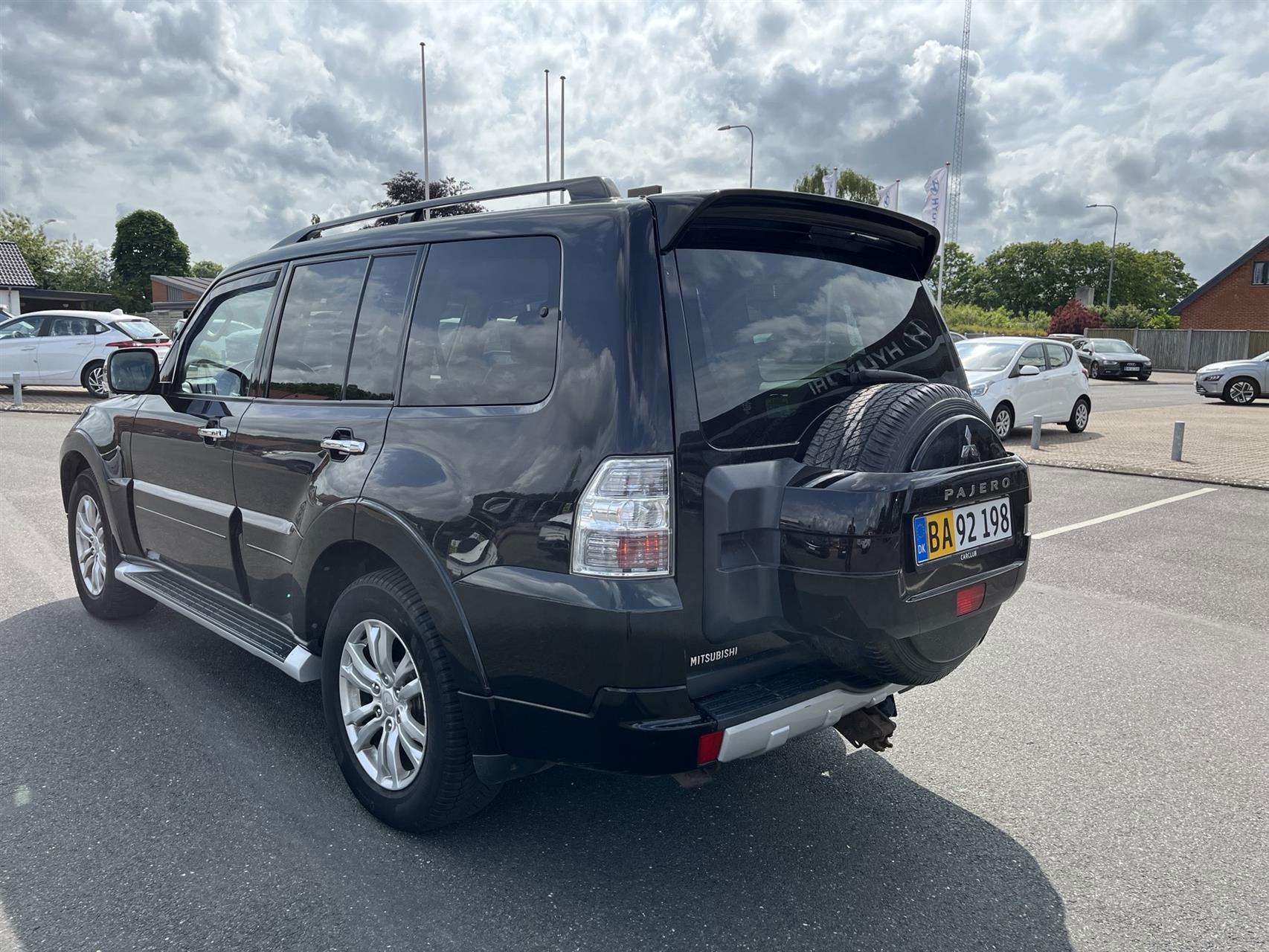 Billede af Mitsubishi Pajero 3,2 DI-D Instyle 4WD 200HK Van Aut.