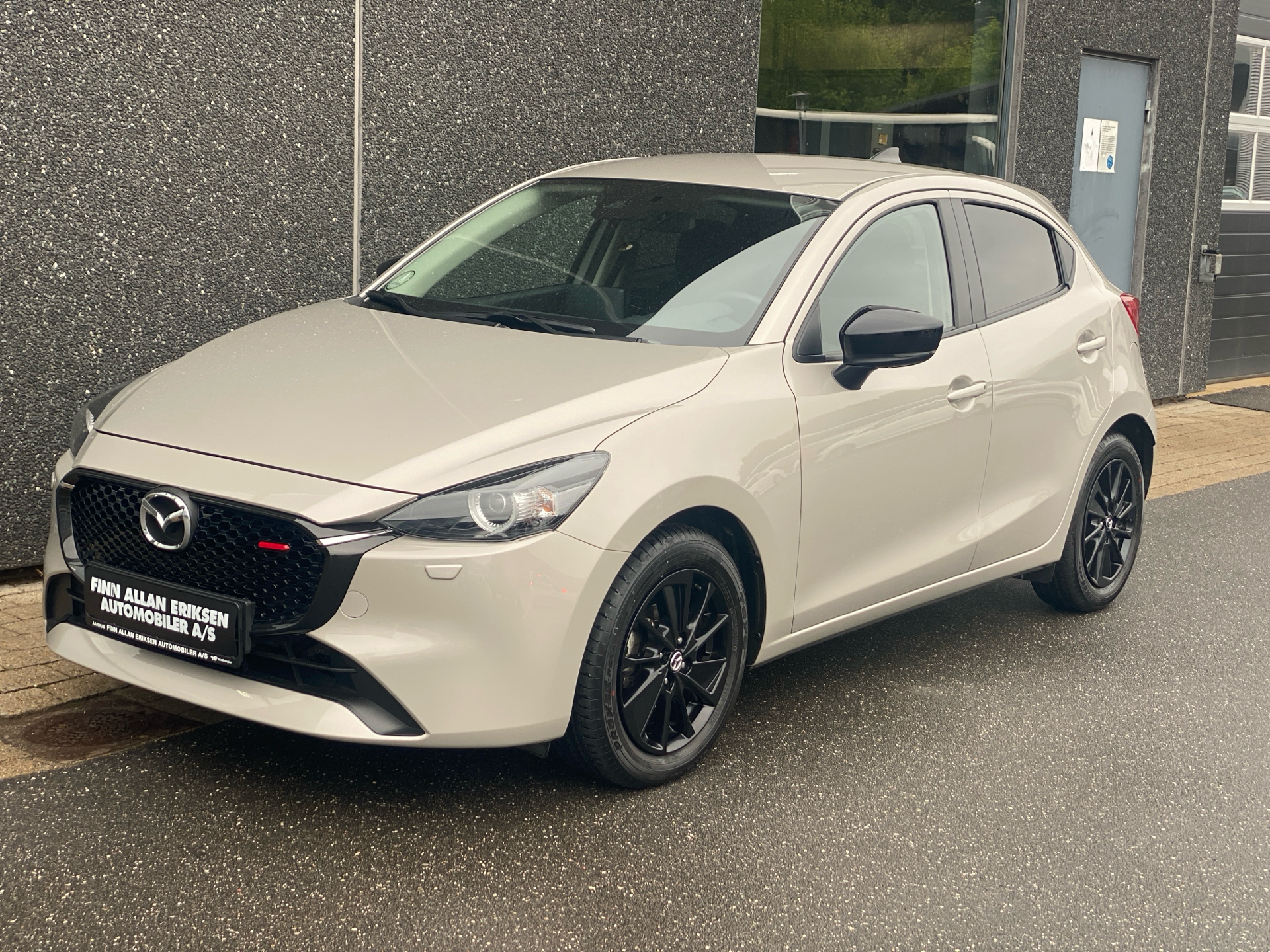 Billede af Mazda 2 1,5 Skyactiv-G Homura 90HK 5d 6g Aut.