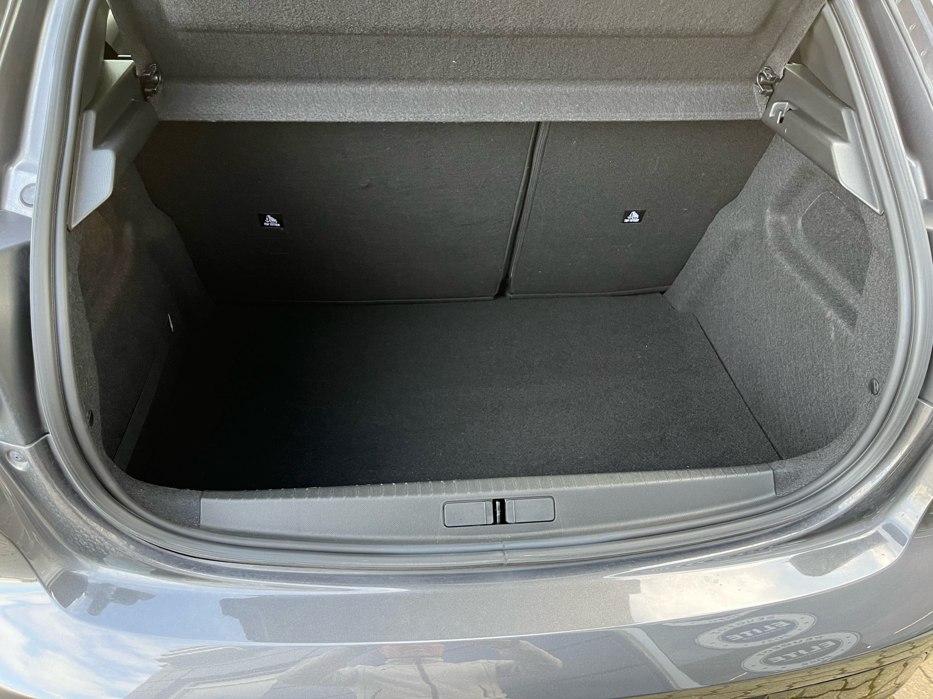 Billede af Peugeot 208 1,2 PureTech Platin Sport 100HK 5d 6g