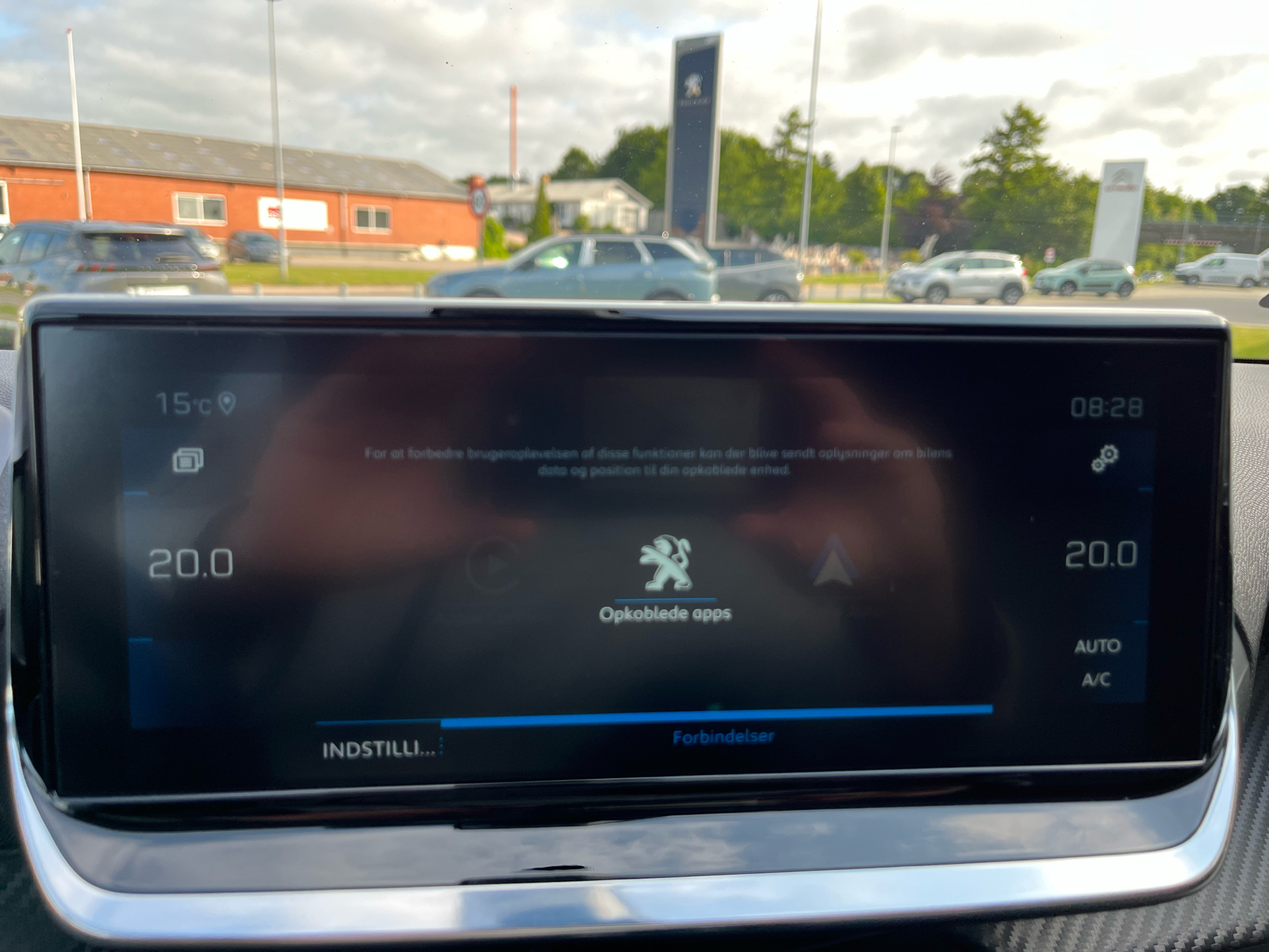 Billede af Peugeot 208 1,2 PureTech Platin Sport 100HK 5d 6g