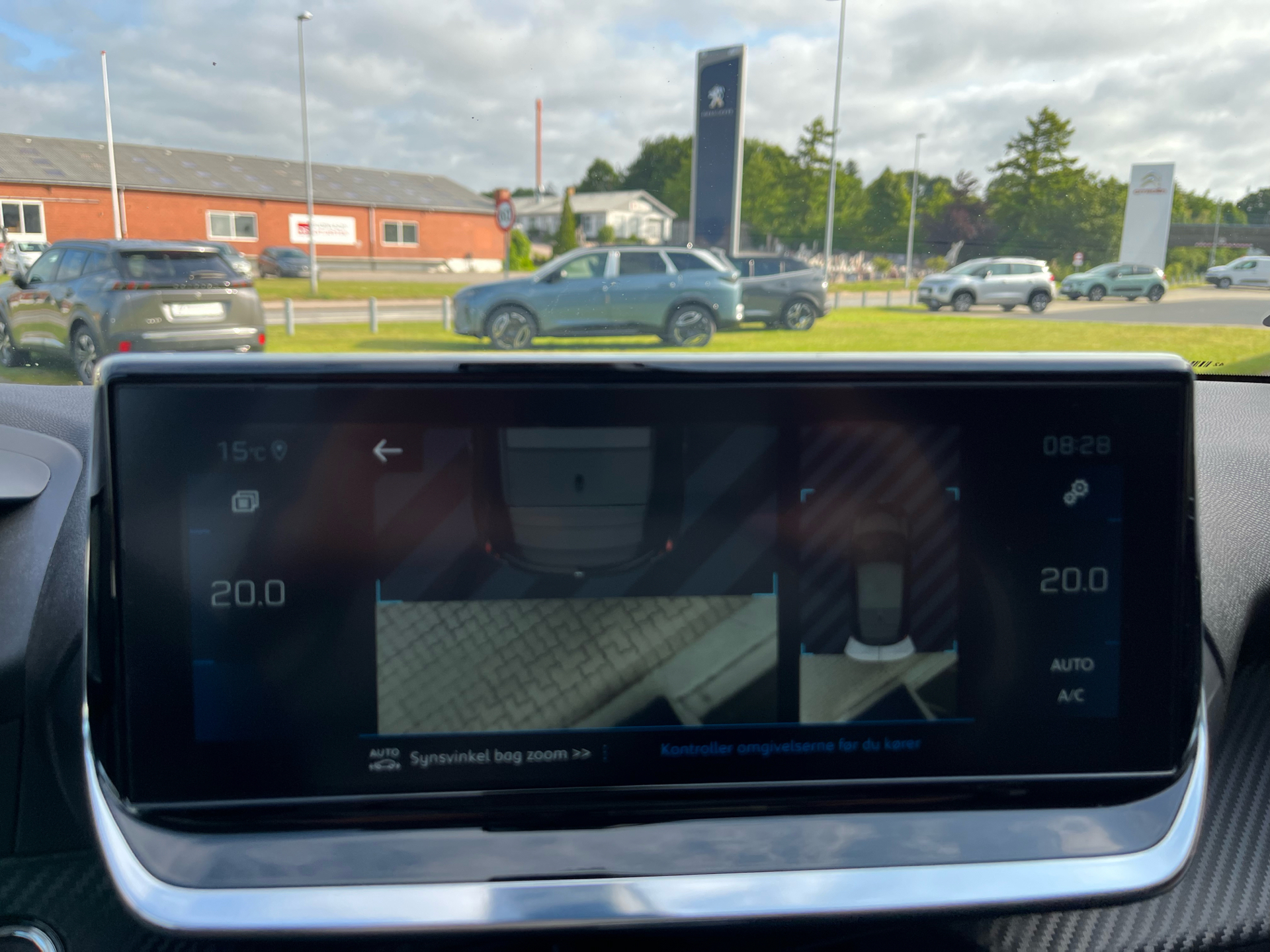 Billede af Peugeot 208 1,2 PureTech Platin Sport 100HK 5d 6g
