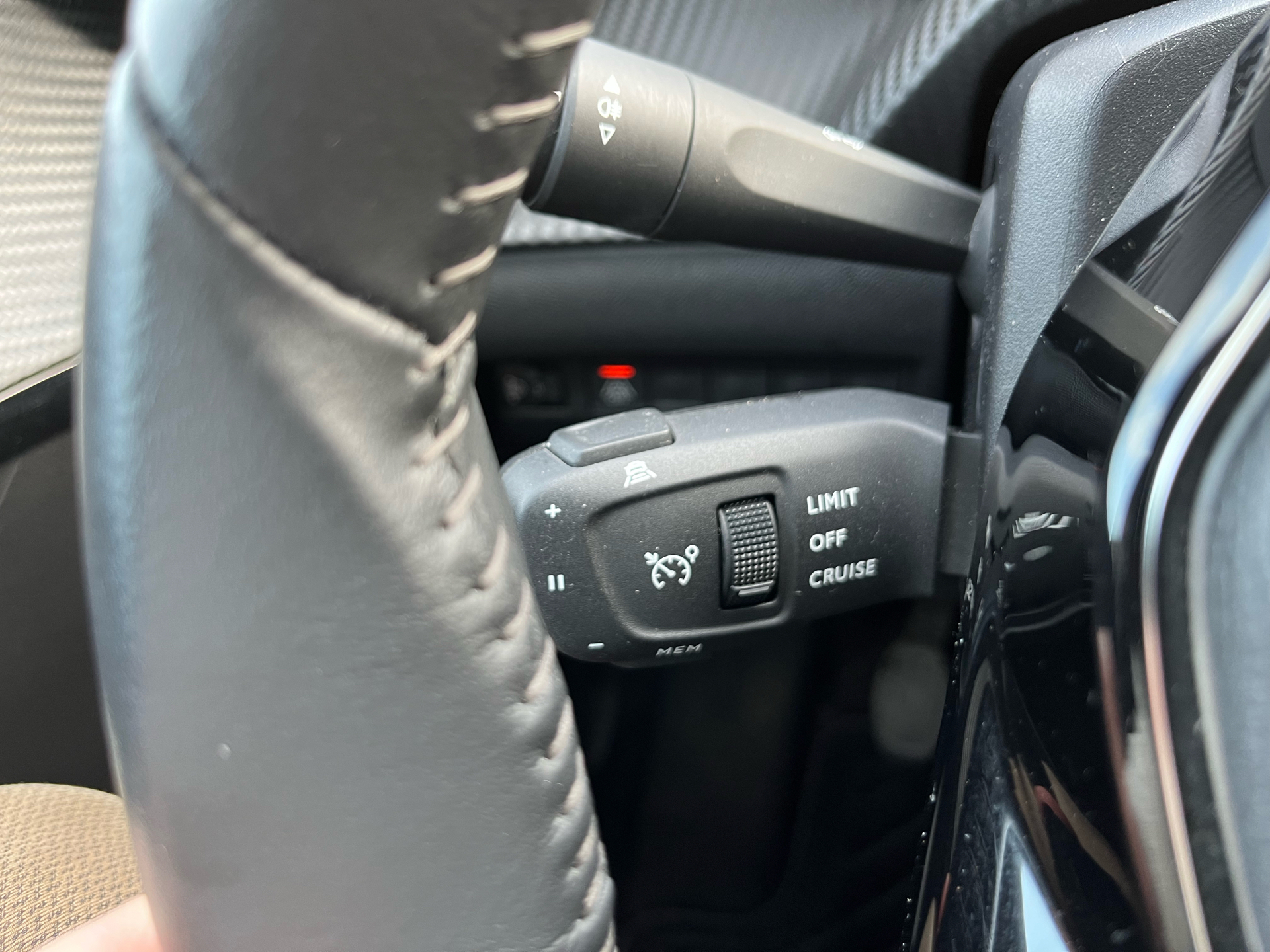 Billede af Peugeot 208 1,2 PureTech Platin Sport 100HK 5d 6g