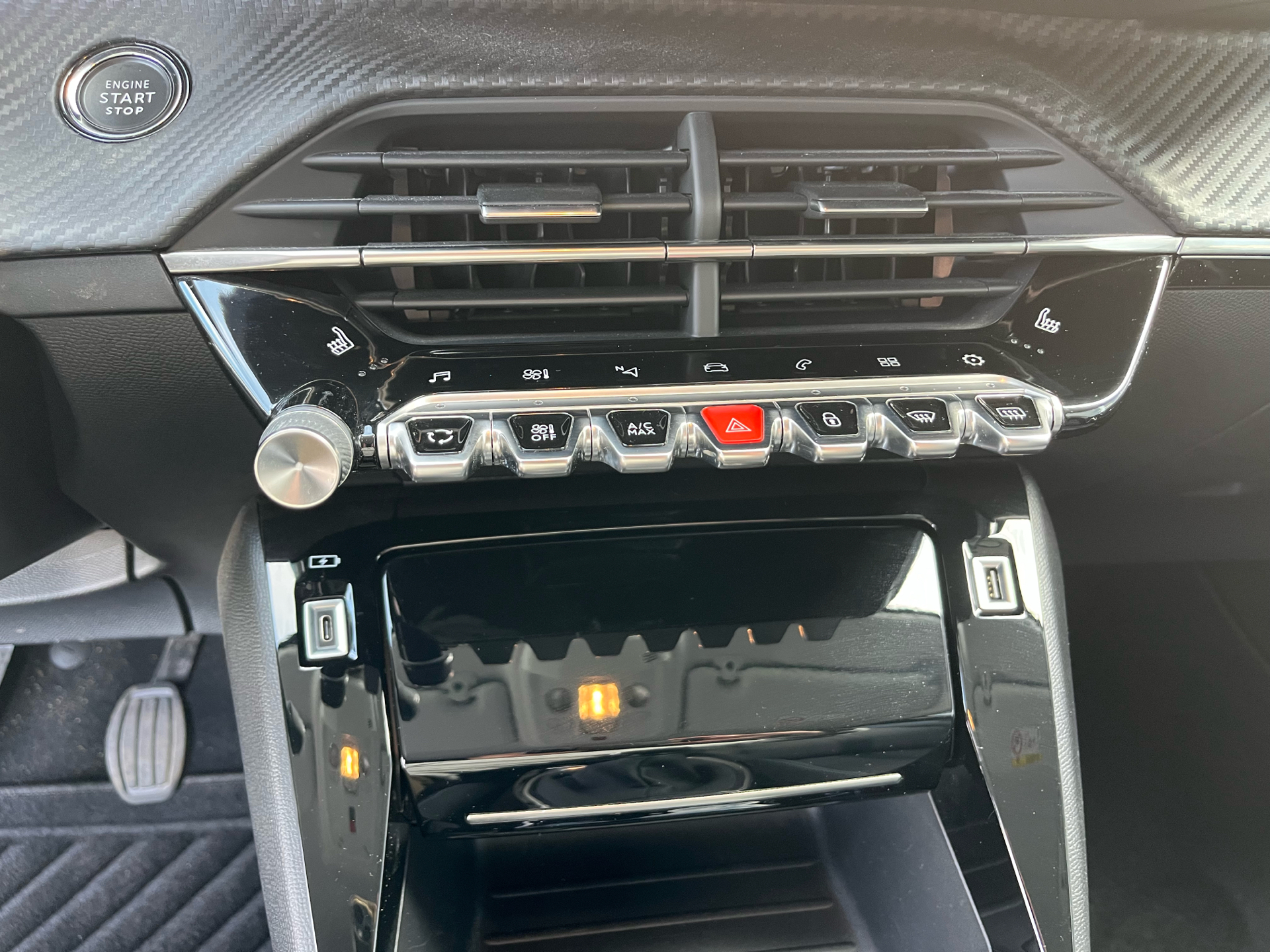 Billede af Peugeot 208 1,2 PureTech Platin Sport 100HK 5d 6g