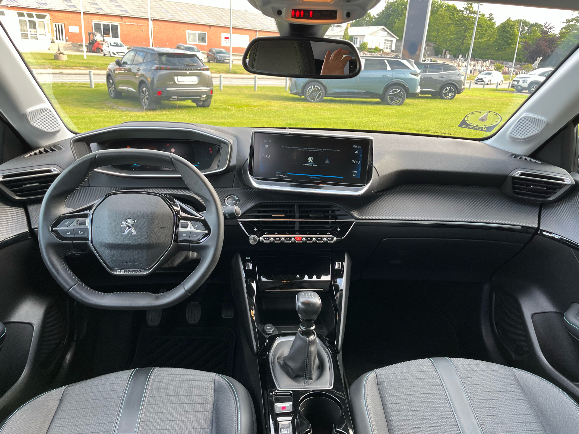Billede af Peugeot 208 1,2 PureTech Platin Sport 100HK 5d 6g
