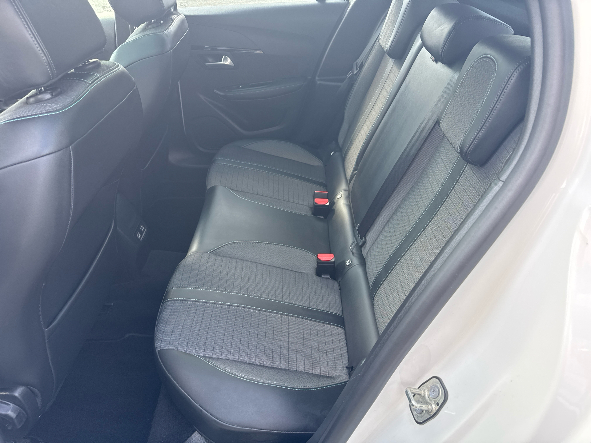 Billede af Peugeot 208 1,2 PureTech Allure Comfort 100HK 5d 6g