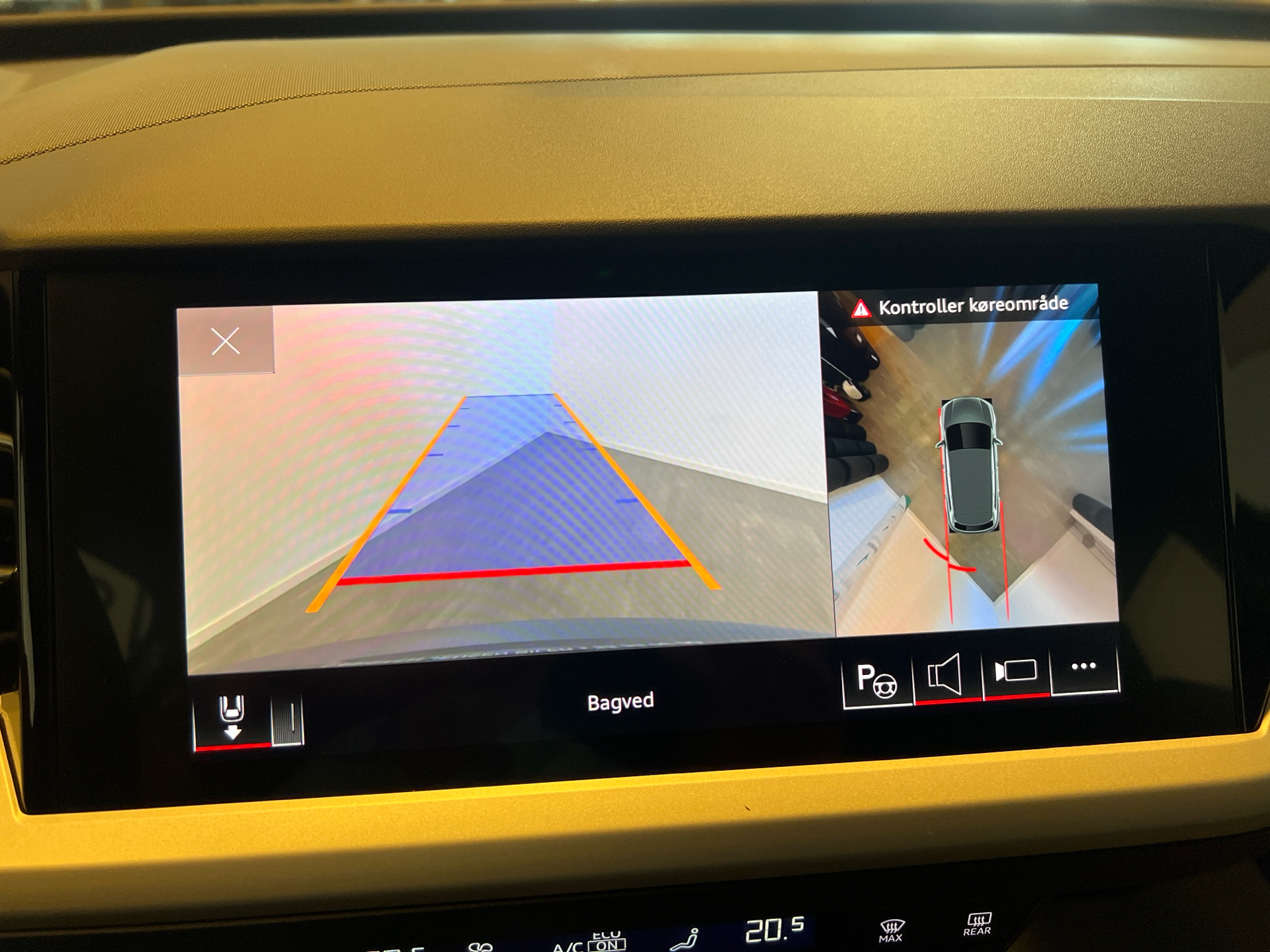Billede af Audi Q4 40 E-tron Attitude 204HK 5d Aut.