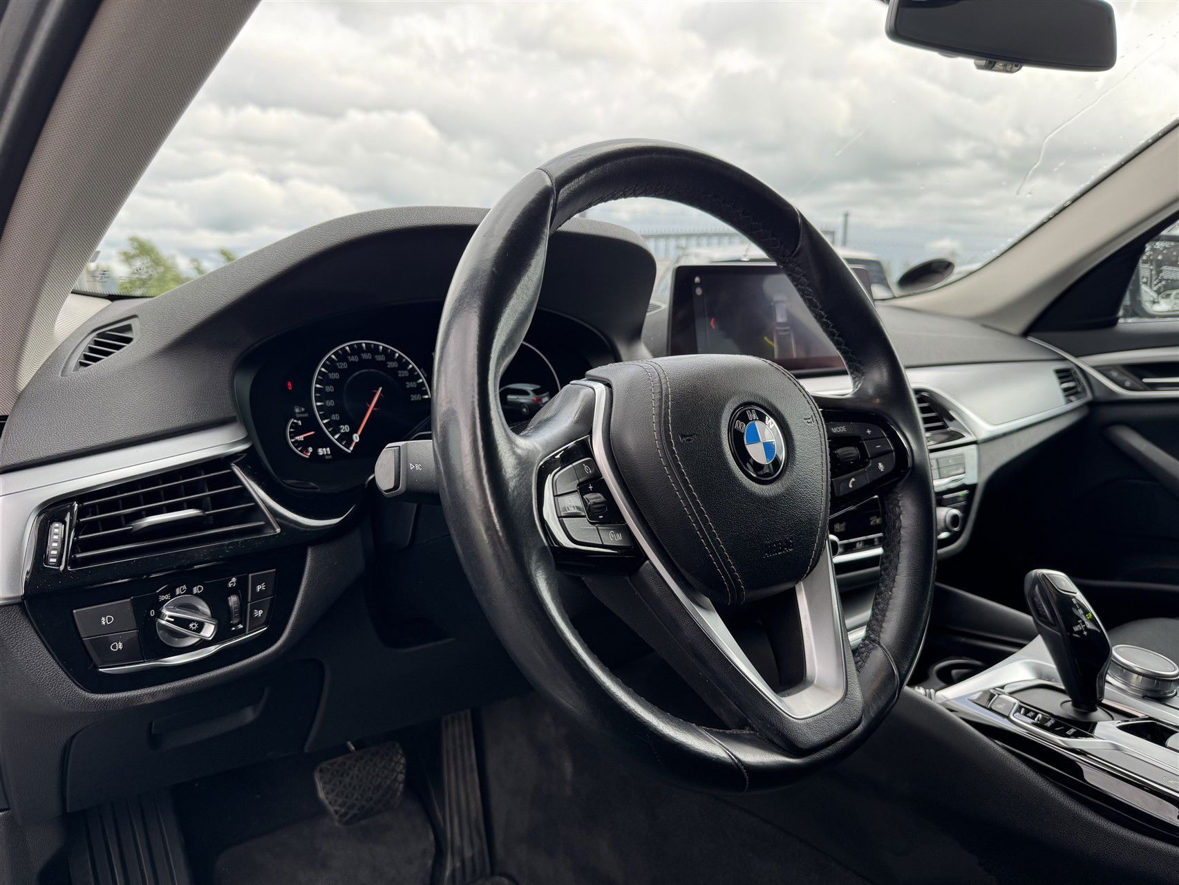 Billede af BMW 520d Touring 2,0 D Connected Steptronic 190HK Stc 8g Aut.