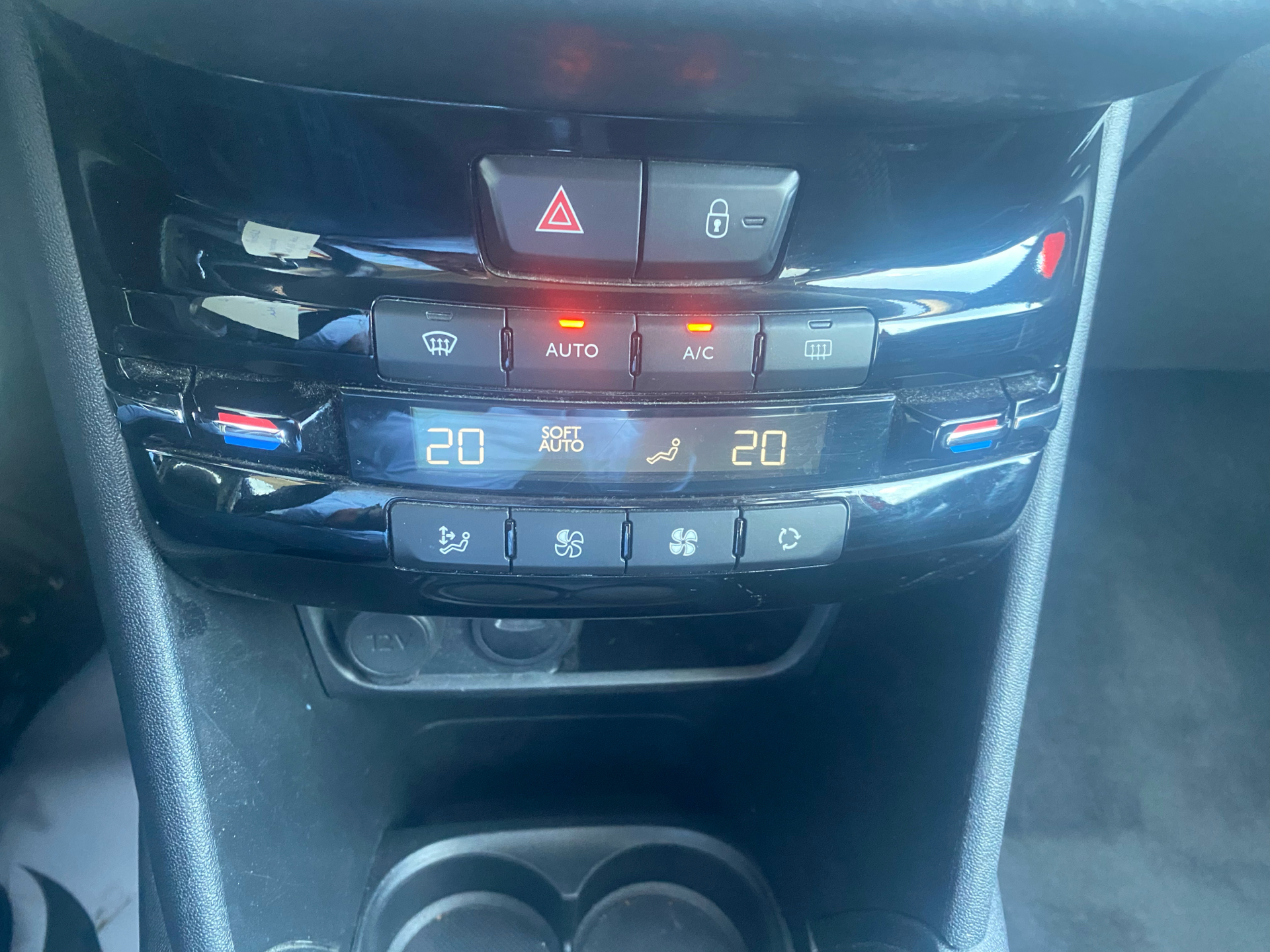 Billede af Peugeot 208 1,5 BlueHDi Velvet 100HK 5d