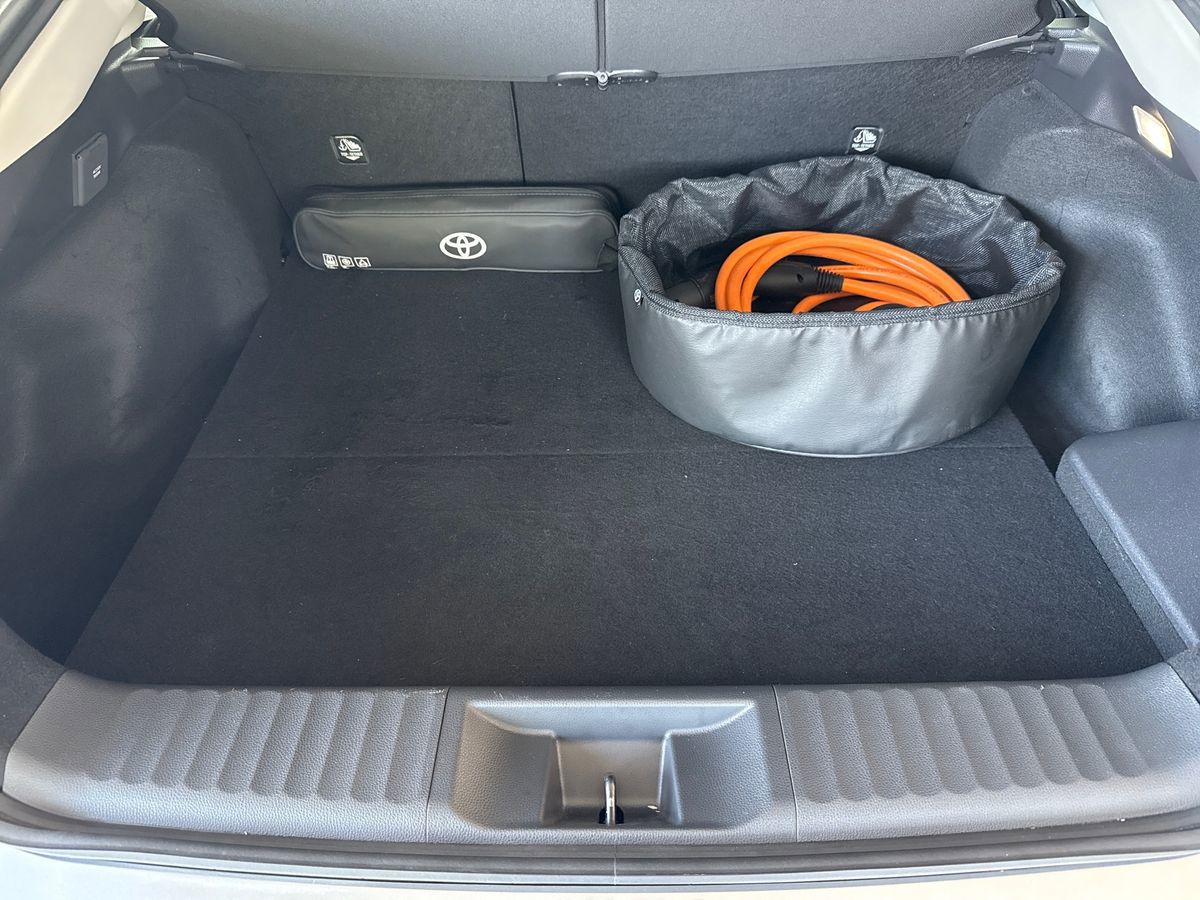 Billede af Toyota Prius Plug-in 2,0 Plugin-hybrid Elegant Panorama 223HK 5d Aut.