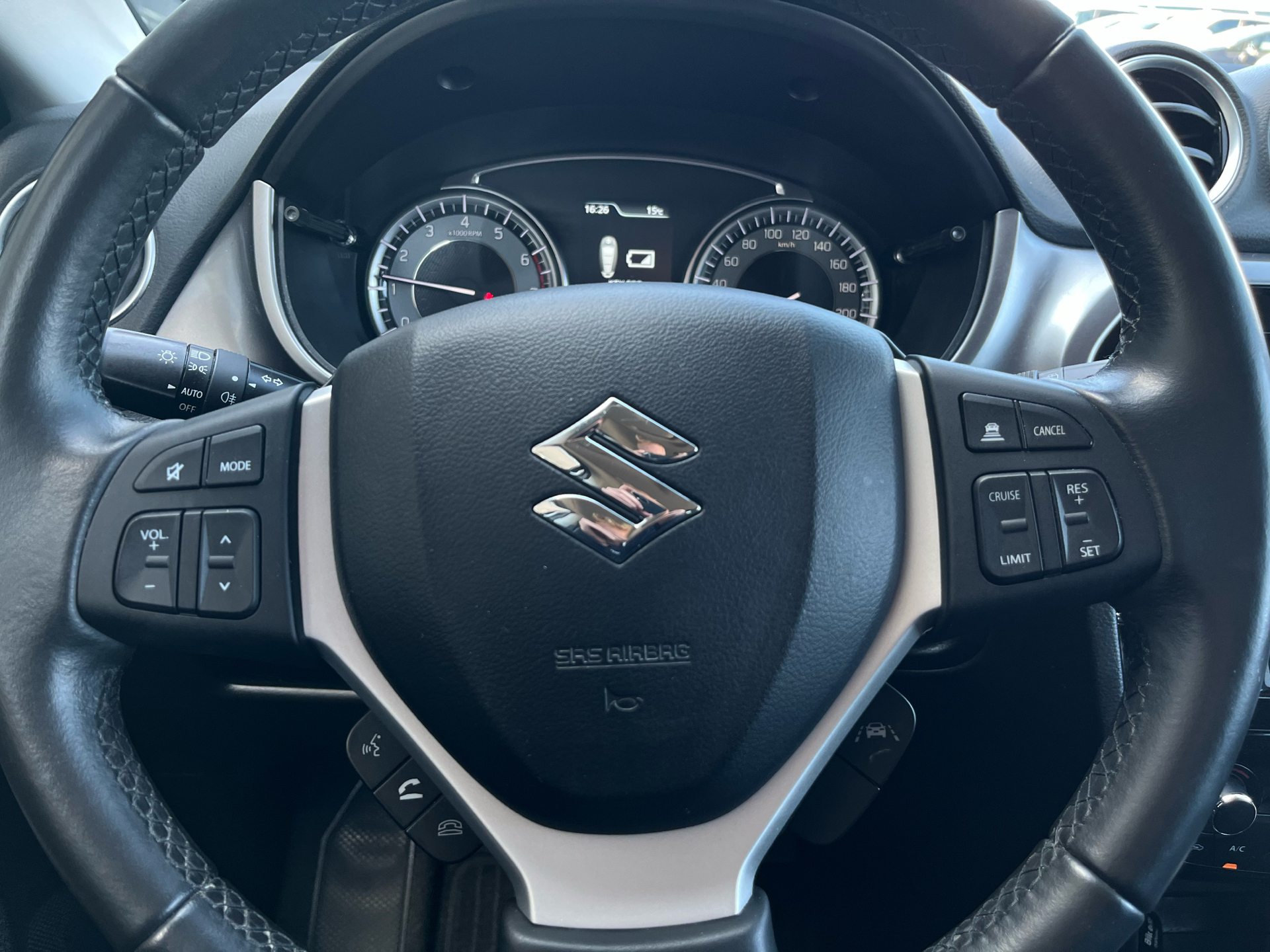 Billede af Suzuki Vitara 1,4 Boosterjet  Mild hybrid Active 129HK 5d 6g Aut.