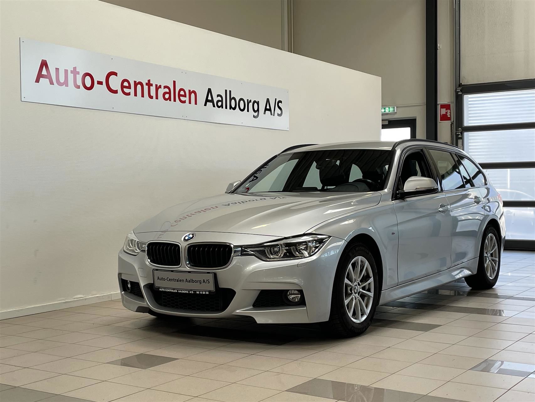 Billede af BMW 320i Touring 2,0 M-Sport Steptronic 184HK Stc 8g Aut.