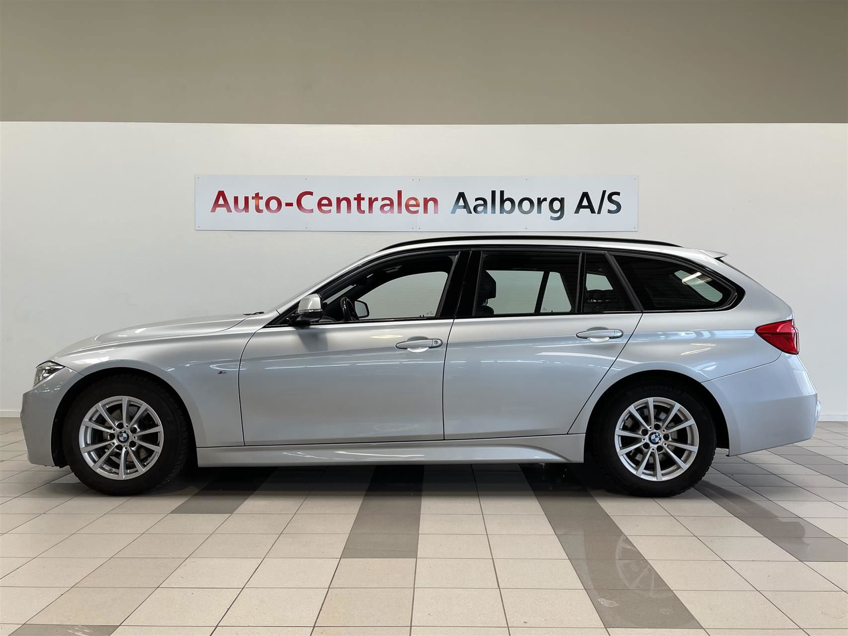 Billede af BMW 320i Touring 2,0 M-Sport Steptronic 184HK Stc 8g Aut.