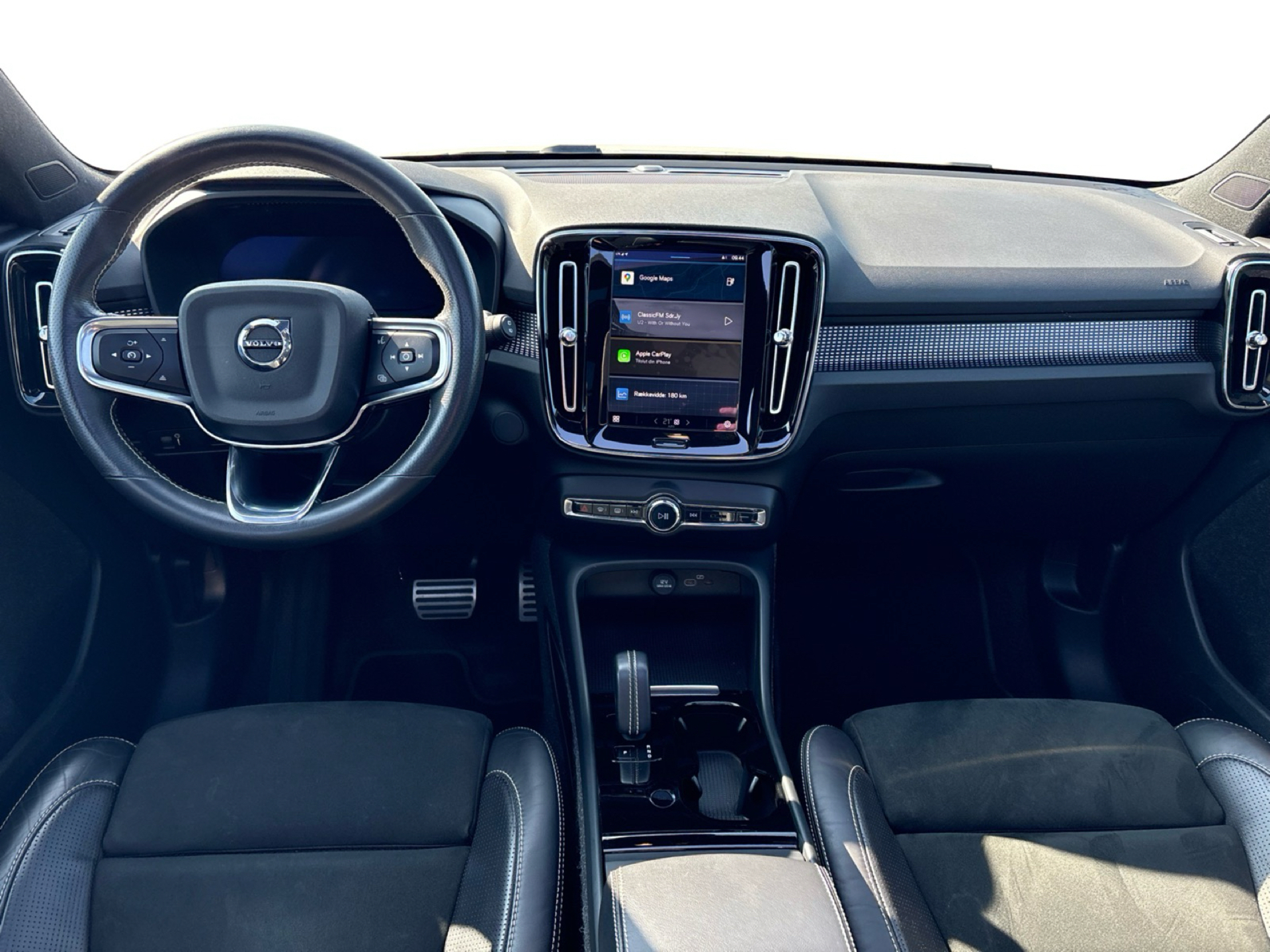 Billede af Volvo XC40 P8 Recharge Twin R-design AWD 408HK 5d Aut.