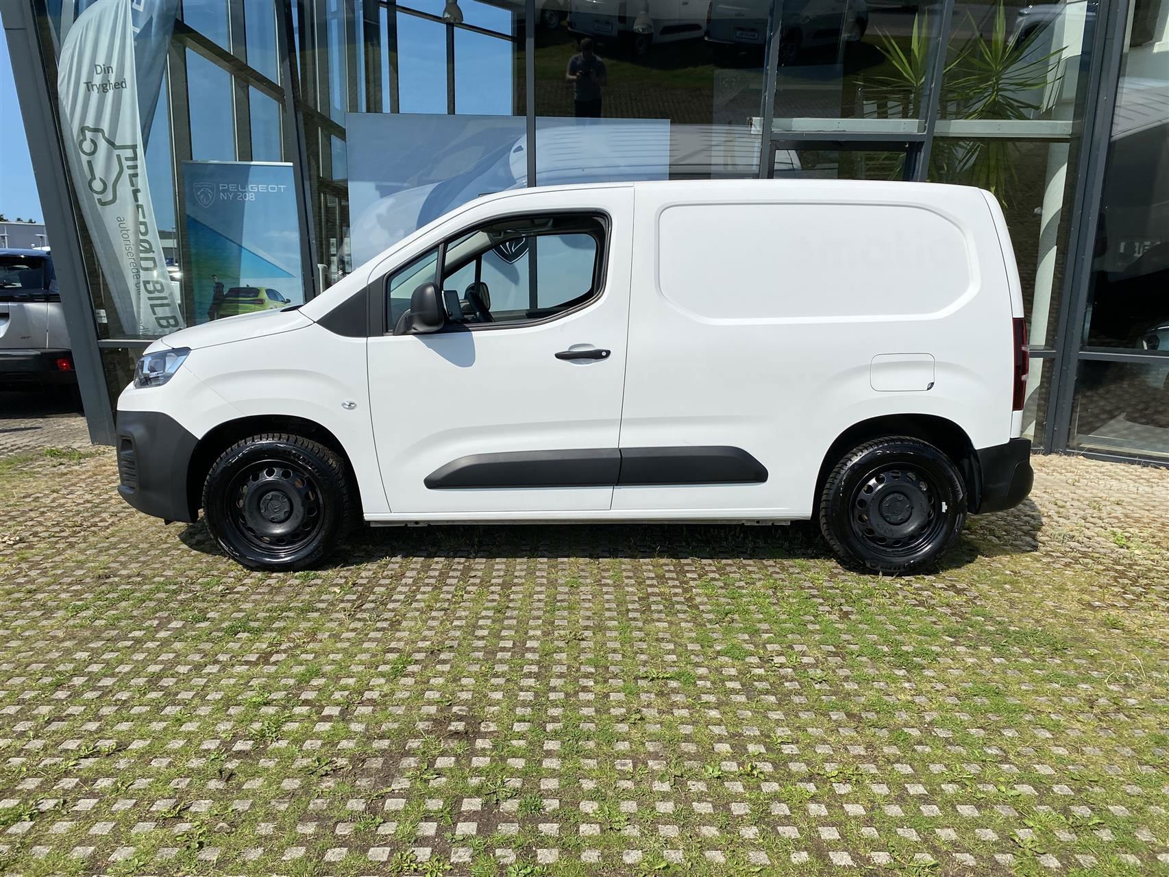 Billede af Citroën Berlingo L1 1,5 Blue HDi Proffline EAT8 start/stop 130HK Van 8g Aut.