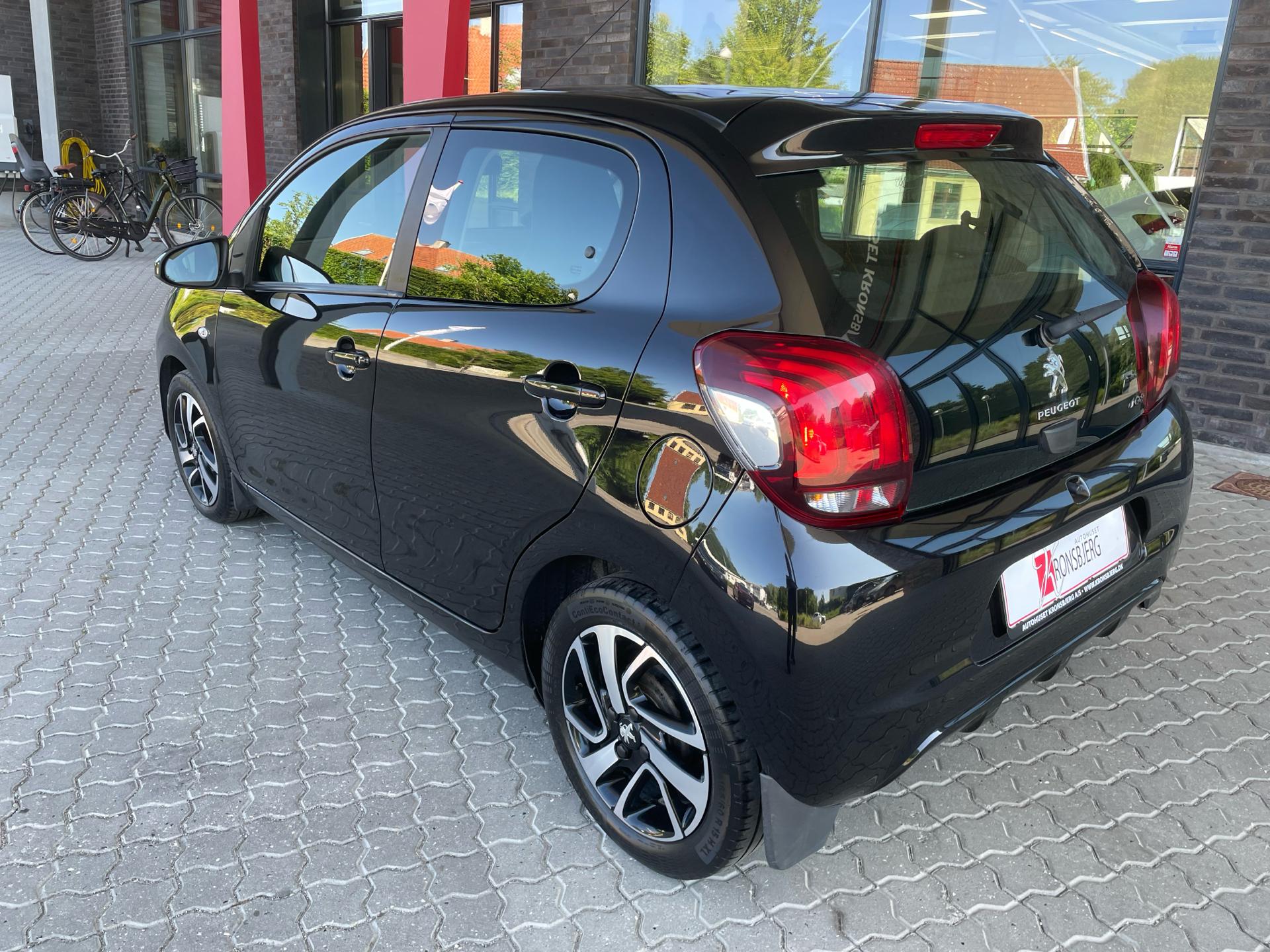 Billede af Peugeot 108 1,0 e-Vti Allure+ 72HK 5d