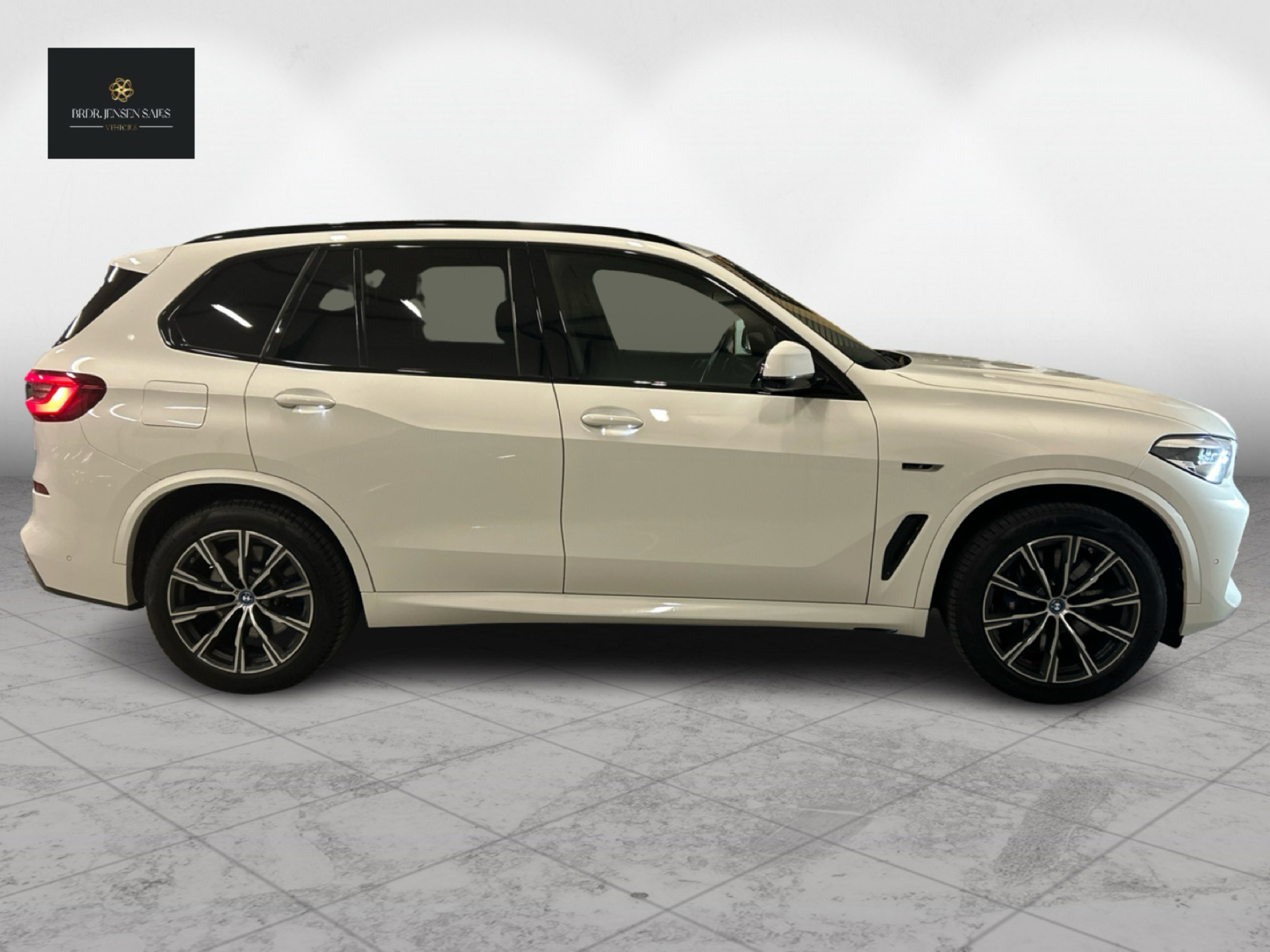 Billede af BMW X5 45e 3,0 Plugin-hybrid M-Sport XDrive Steptronic 399HK 5d 8g Aut.