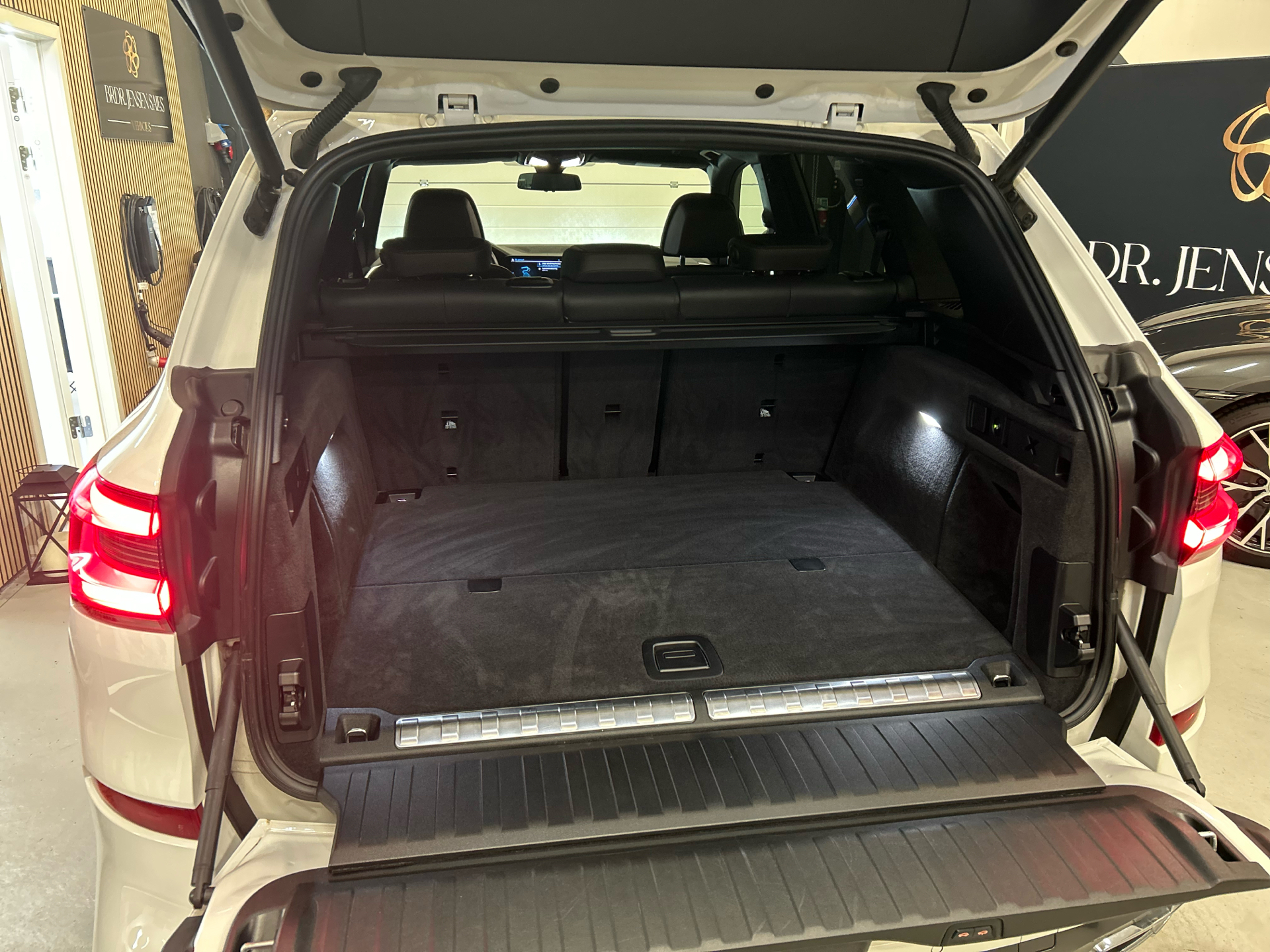 Billede af BMW X5 45e 3,0 Plugin-hybrid M-Sport XDrive Steptronic 399HK 5d 8g Aut.