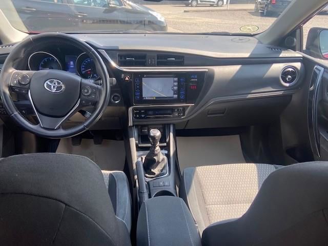 Billede af Toyota Auris Touring Sports 1,2 T Selected Bi-tone 116HK Stc