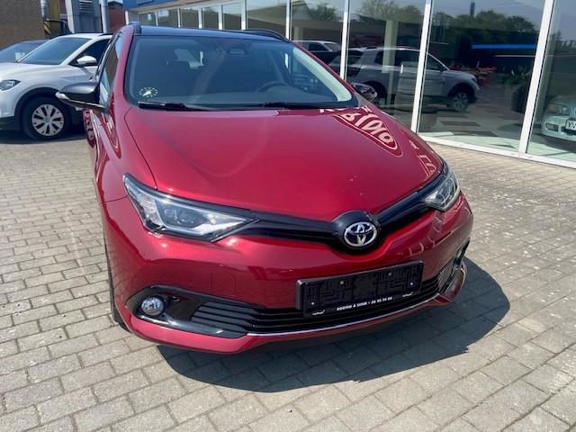 Billede af Toyota Auris Touring Sports 1,2 T Selected Bi-tone 116HK Stc