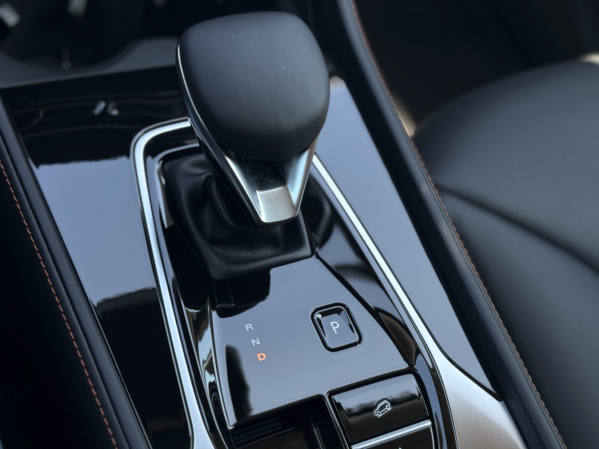 Billede af MG HS 1,5 T GDI  Plugin-hybrid Luxury 272HK 5d Aut.