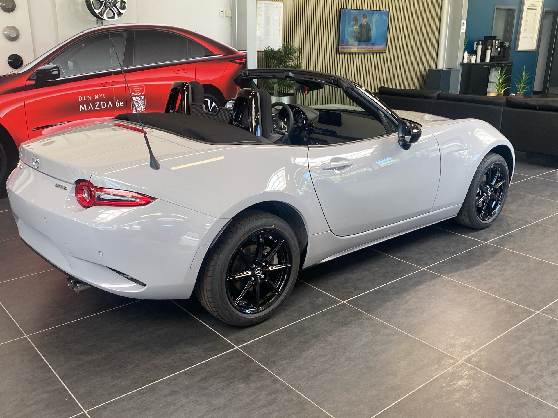 Billede af Mazda MX-5 1,5 Skyactiv-G Prime-Line 132HK Cabr. 6g