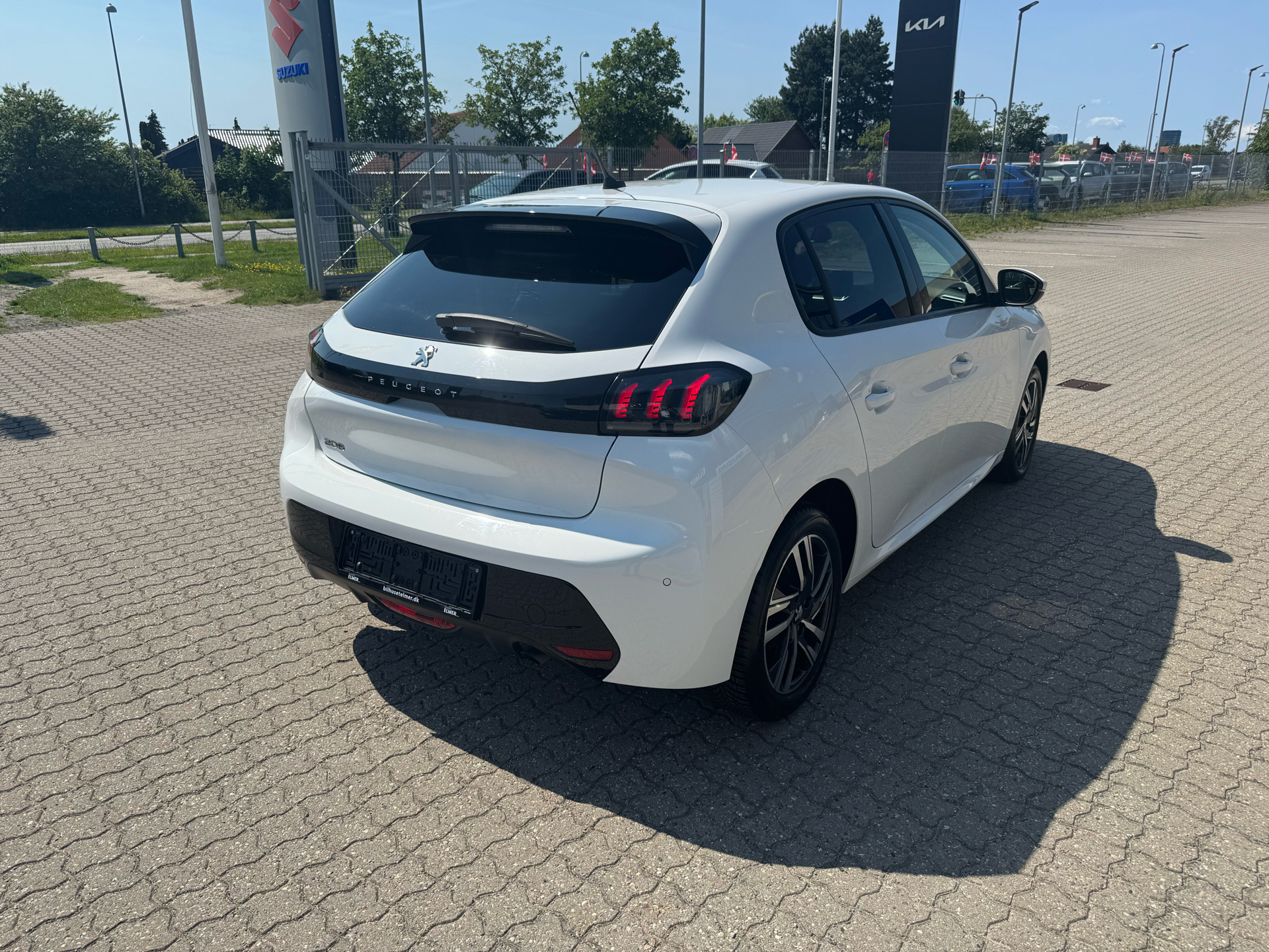 Billede af Peugeot 208 1,2 PureTech Platin Pack 100HK 5d 6g