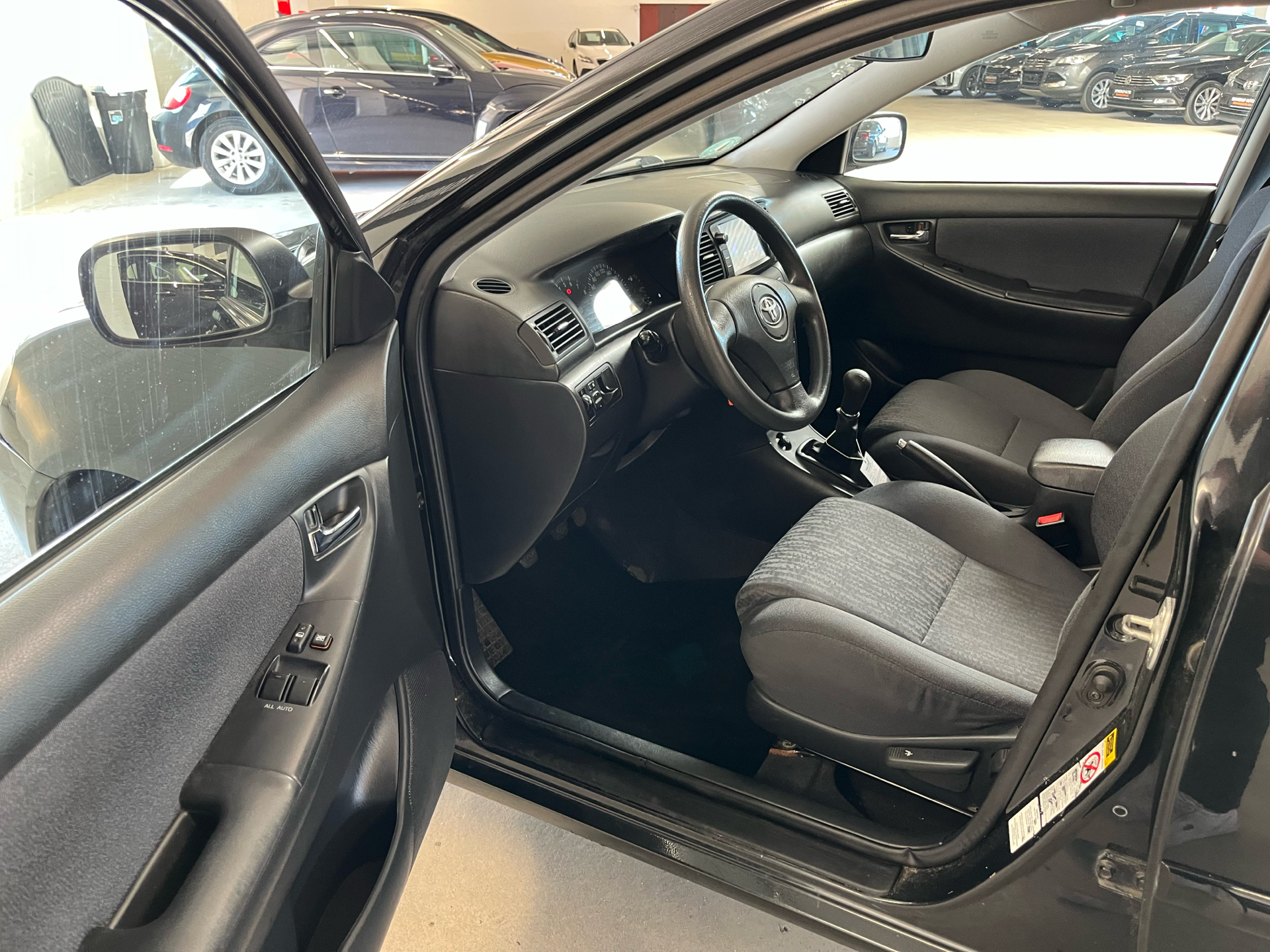 Billede af Toyota Corolla 1,6 Linea Terra 110HK Stc