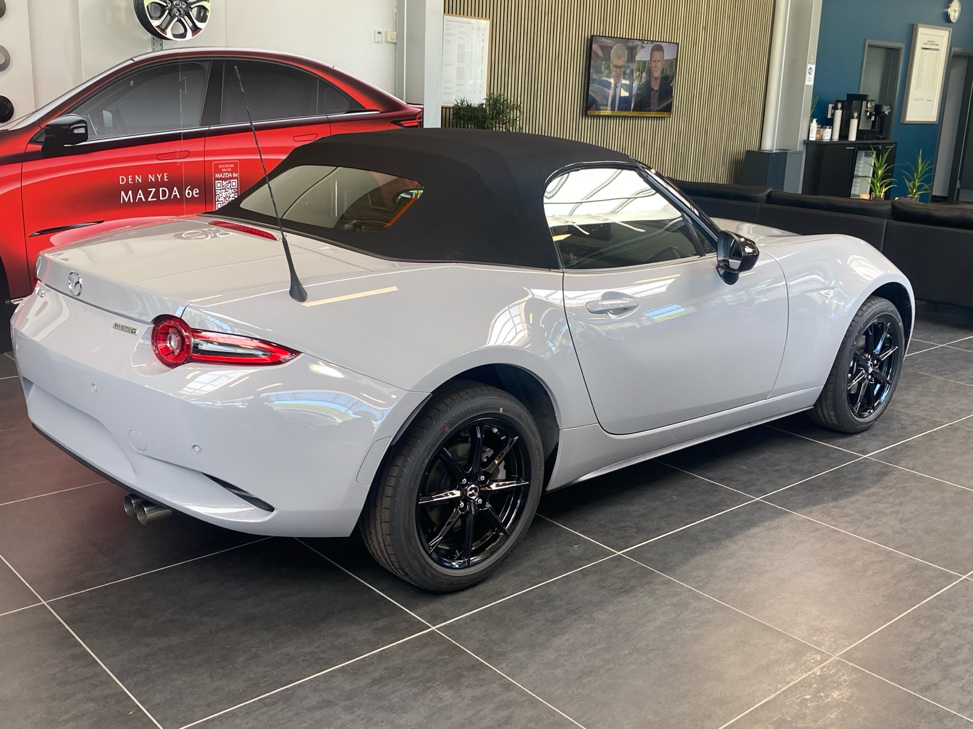 Billede af Mazda MX-5 1,5 Skyactiv-G Prime-Line 132HK Cabr. 6g