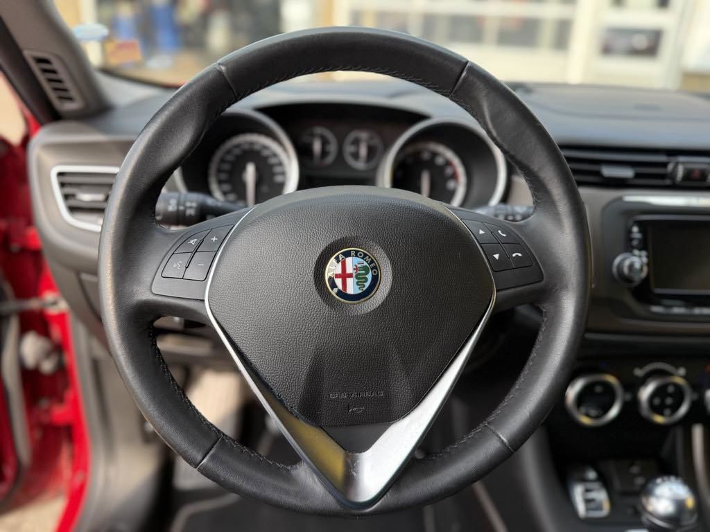 Billede af Alfa Romeo Giulietta 1,4 TBI 16V Distinctive 120HK 5d 6g