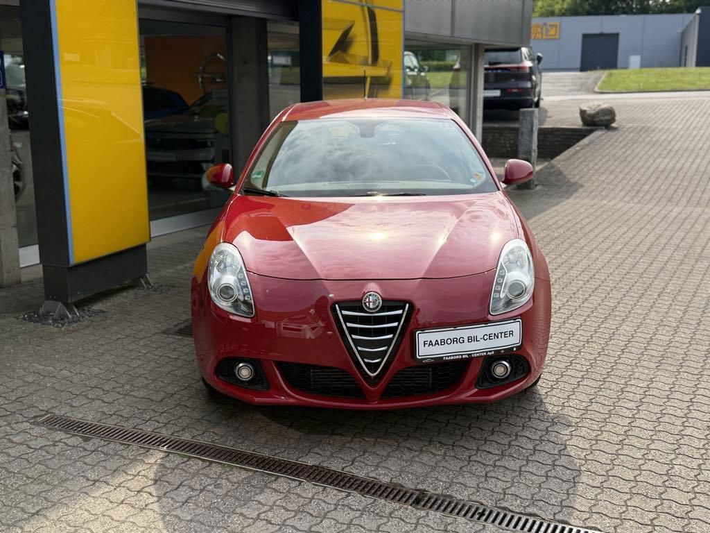 Billede af Alfa Romeo Giulietta 1,4 TBI 16V Distinctive 120HK 5d 6g
