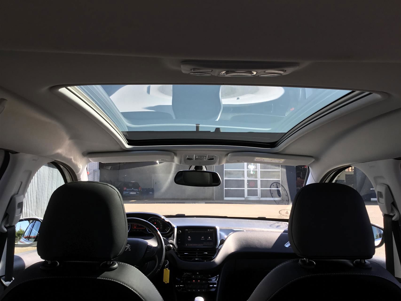 Billede af Peugeot 2008 1,2 PureTech Prestige 110HK 5d