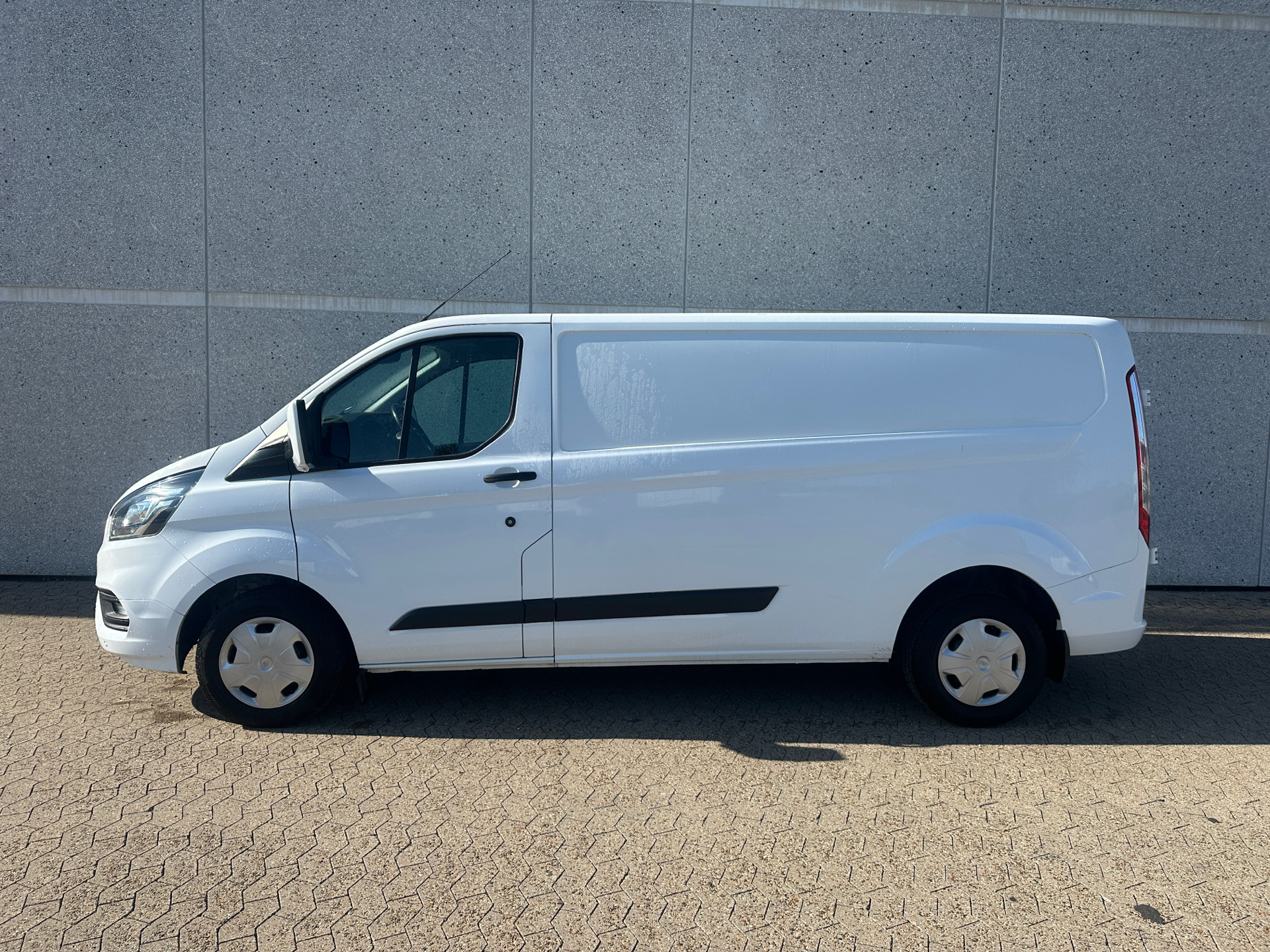 Billede af Ford Transit Custom 300 L2H1 2,0 TDCi Trend 170HK Van 6g
